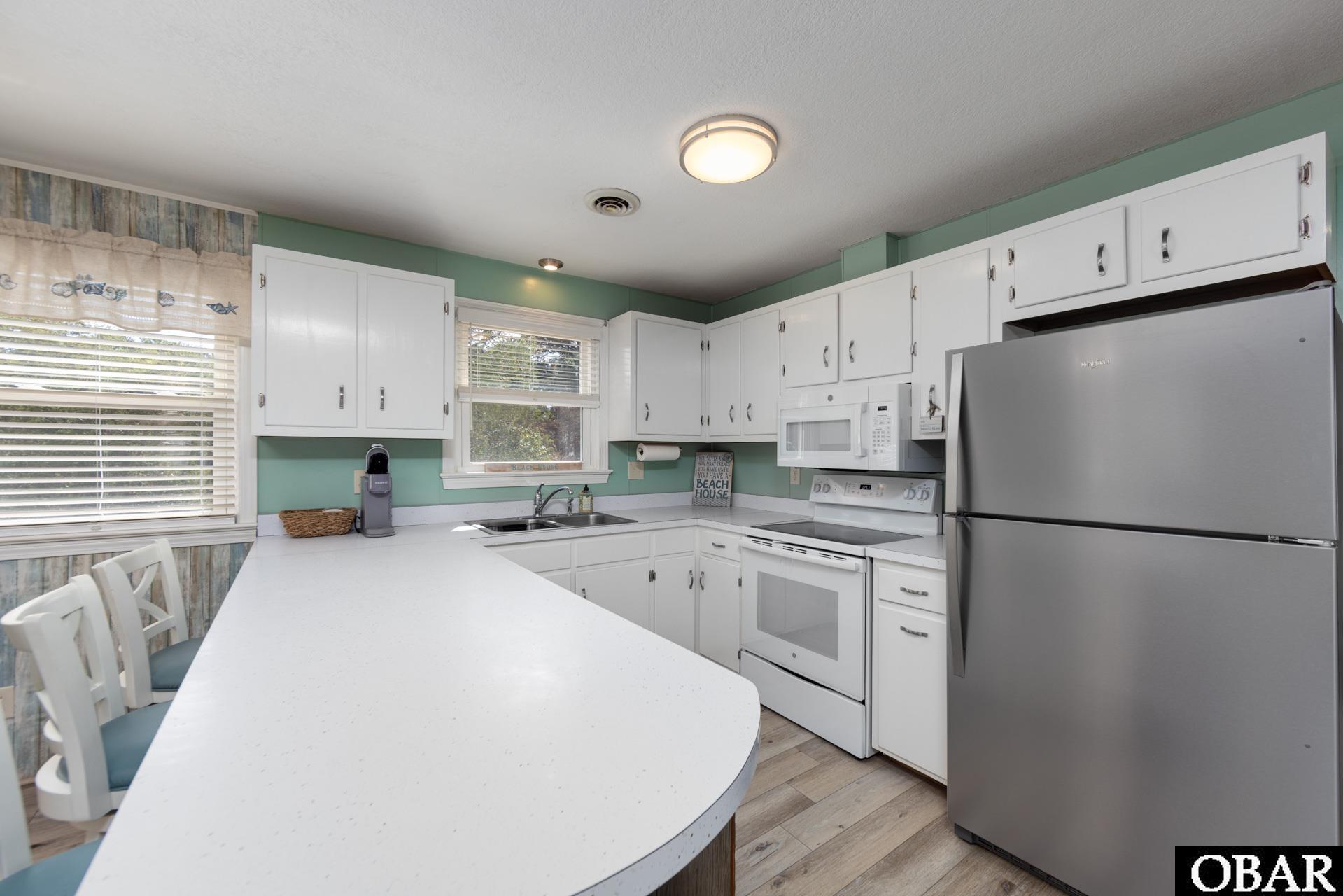 Kill Devil Hills, North Carolina, 27948, United States, 3 Bedrooms Bedrooms, ,2 BathroomsBathrooms,Residential,For Sale,1957535