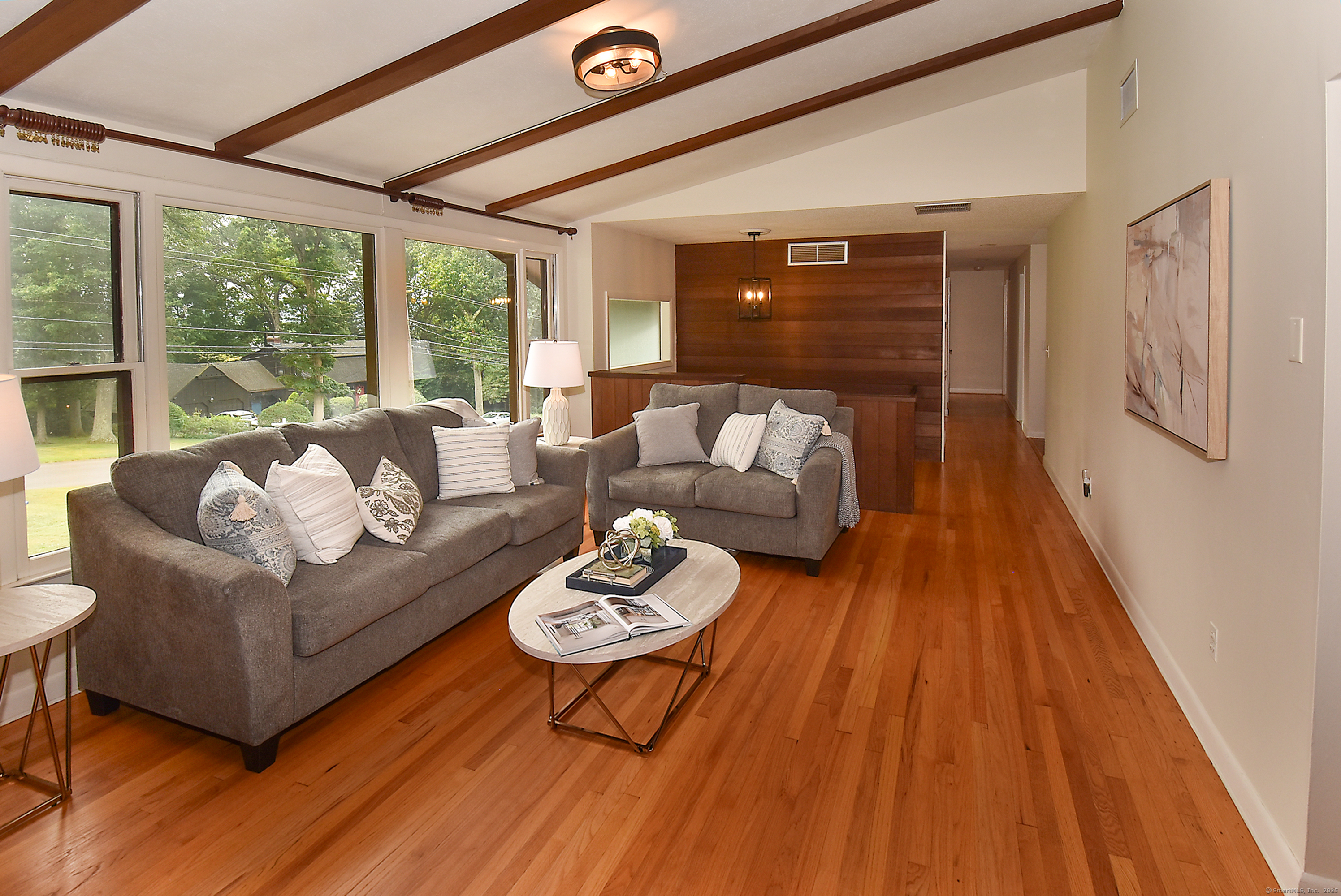 Ellington, Connecticut, 06029, United States, 5 Bedrooms Bedrooms, ,4 BathroomsBathrooms,Residential,For Sale,1911965