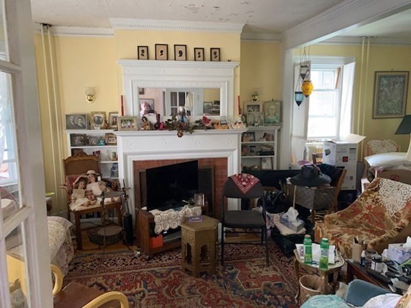 Winthrop, Massachusetts, 02152, United States, 5 Bedrooms Bedrooms, ,2 BathroomsBathrooms,Residential,For Sale,1937973