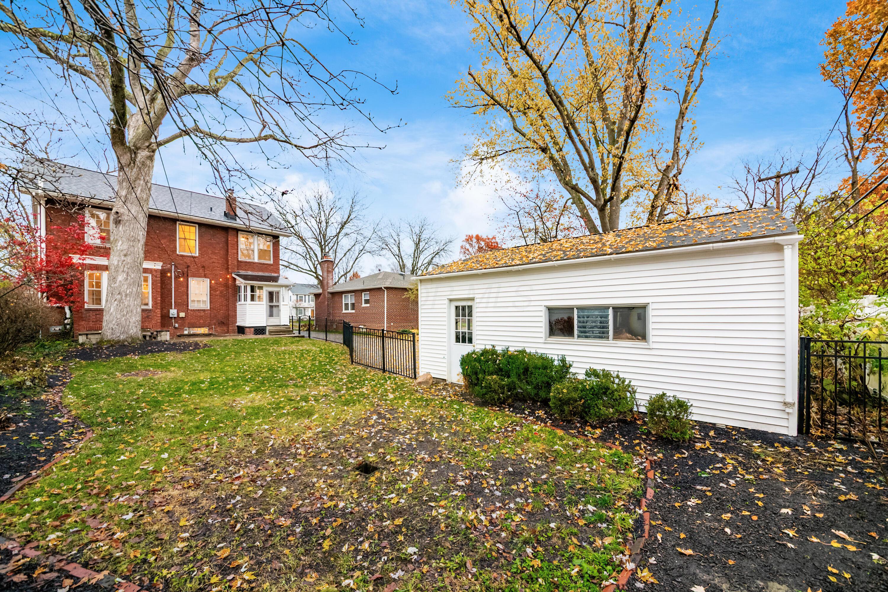 Columbus, Ohio, 43214, United States, 4 Bedrooms Bedrooms, ,3 BathroomsBathrooms,Residential,For Sale,1996077