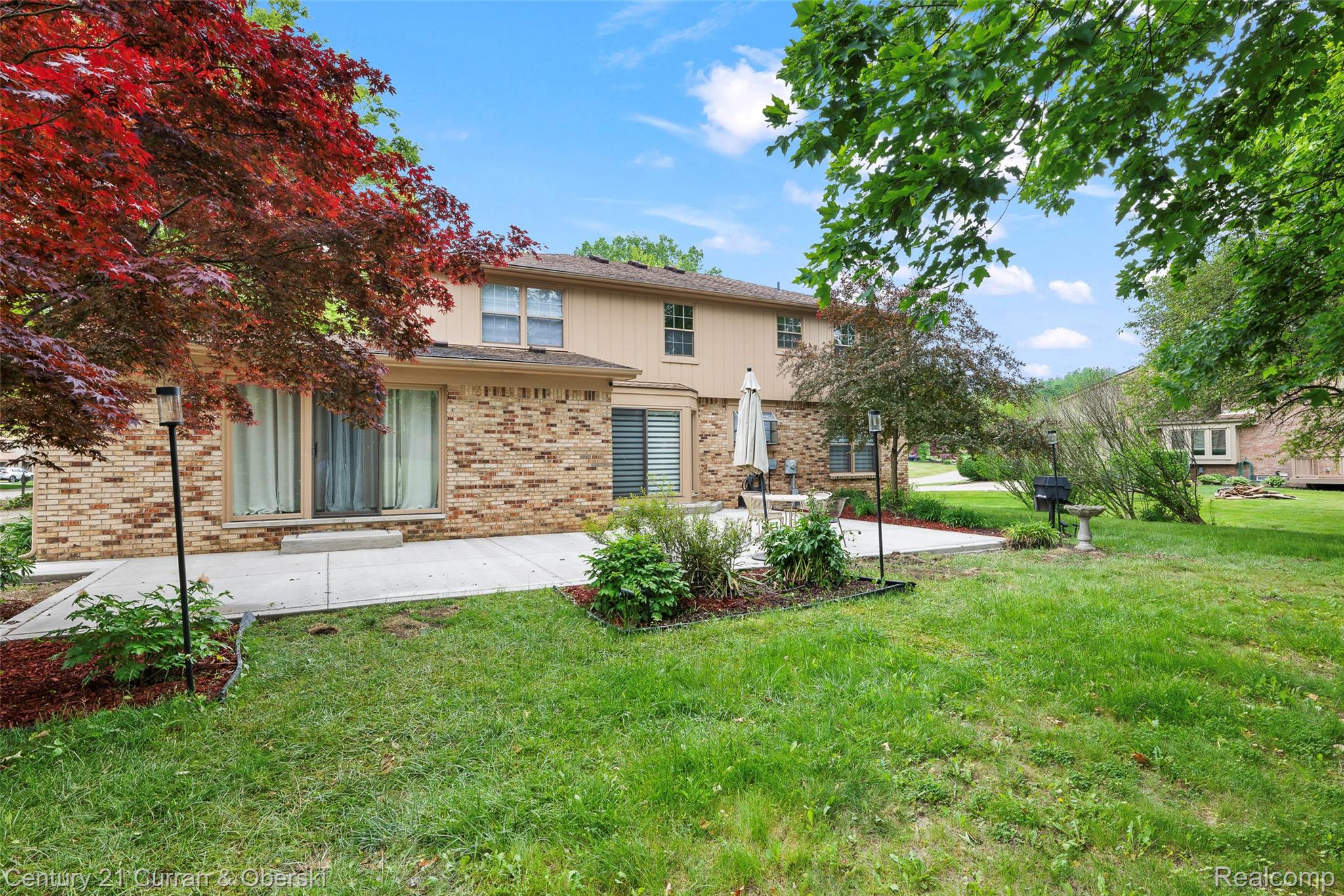 Farmington Hills, Michigan, 48331, United States, 4 Bedrooms Bedrooms, ,3 BathroomsBathrooms,Residential,For Sale,1873526