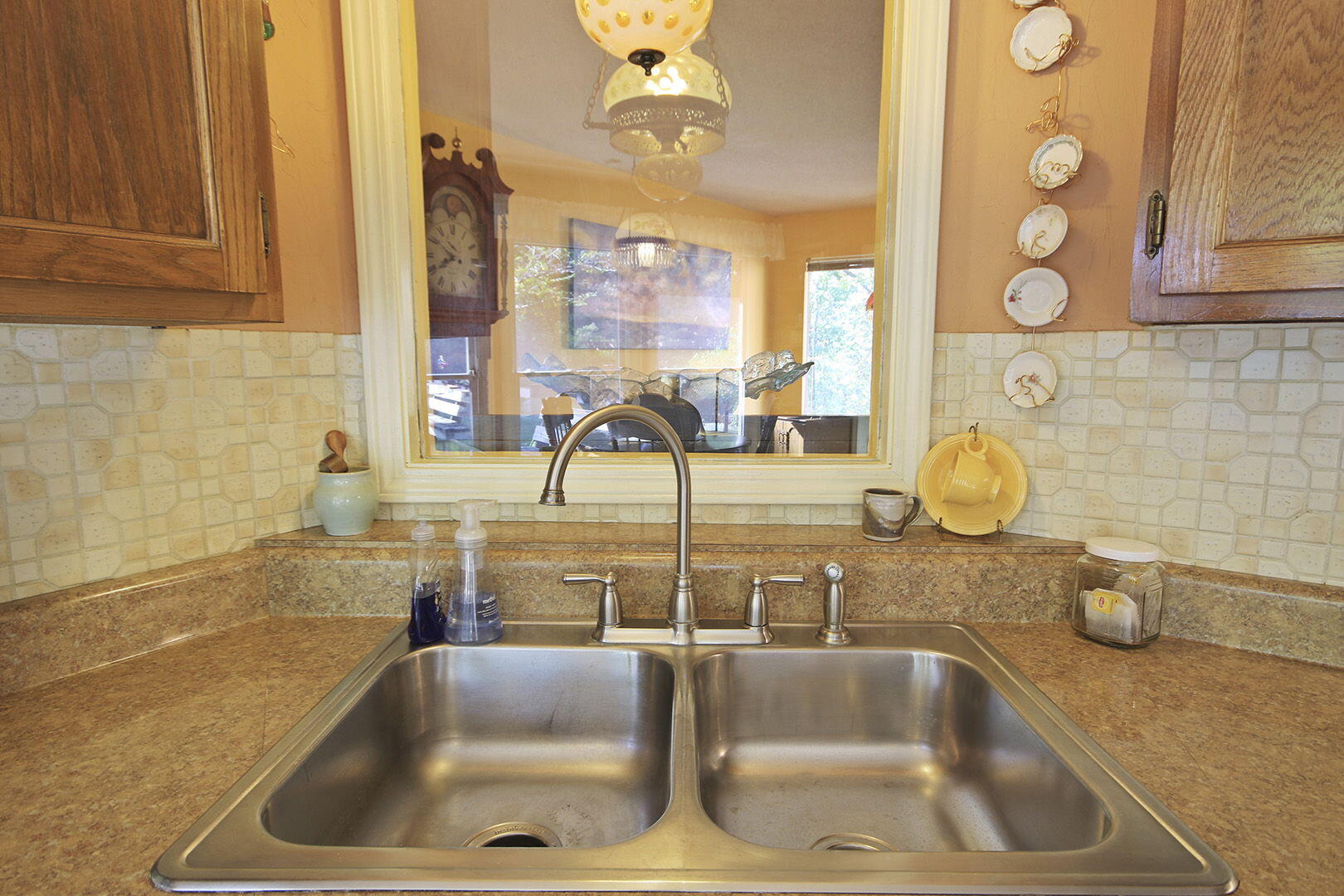 COLUMBIA, Missouri, 65203, United States, 5 Bedrooms Bedrooms, ,3 BathroomsBathrooms,Residential,For Sale,1975322