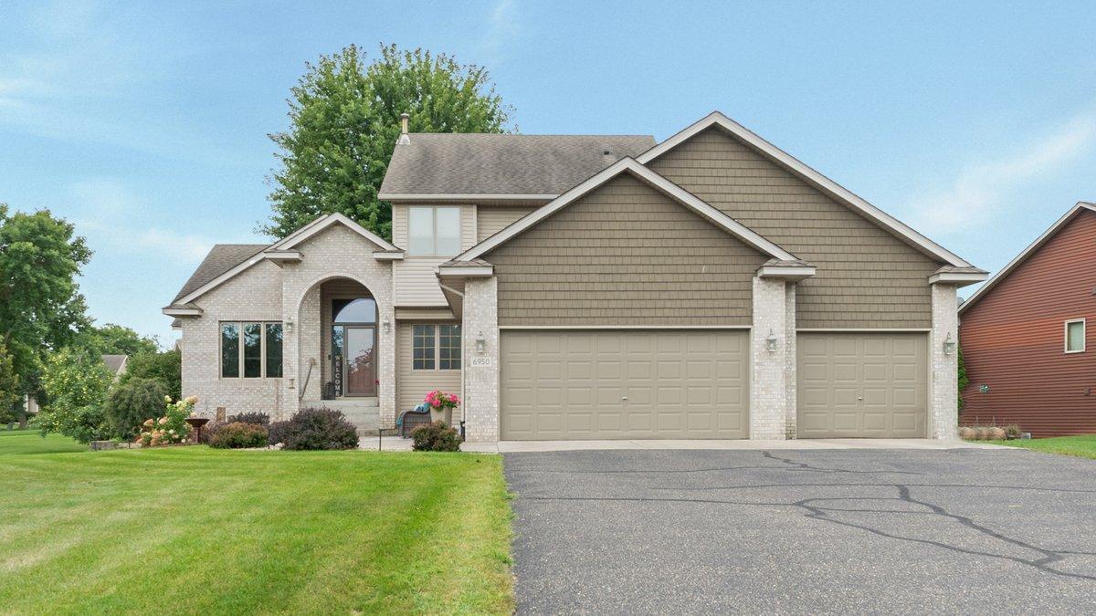 Ramsey, Minnesota, 55303, United States, 5 Bedrooms Bedrooms, ,4 BathroomsBathrooms,Residential,For Sale,1940485