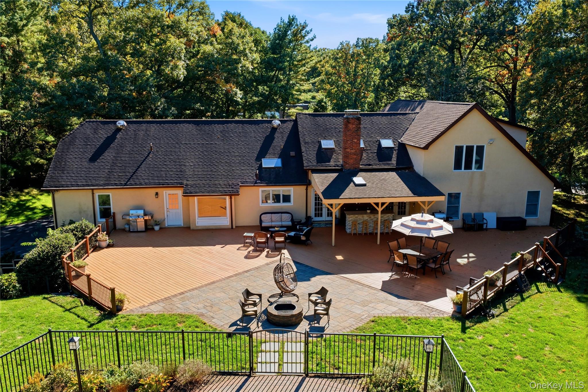  14 Sherwood Gate, Oyster Bay, NY, 11771 - 物件實景