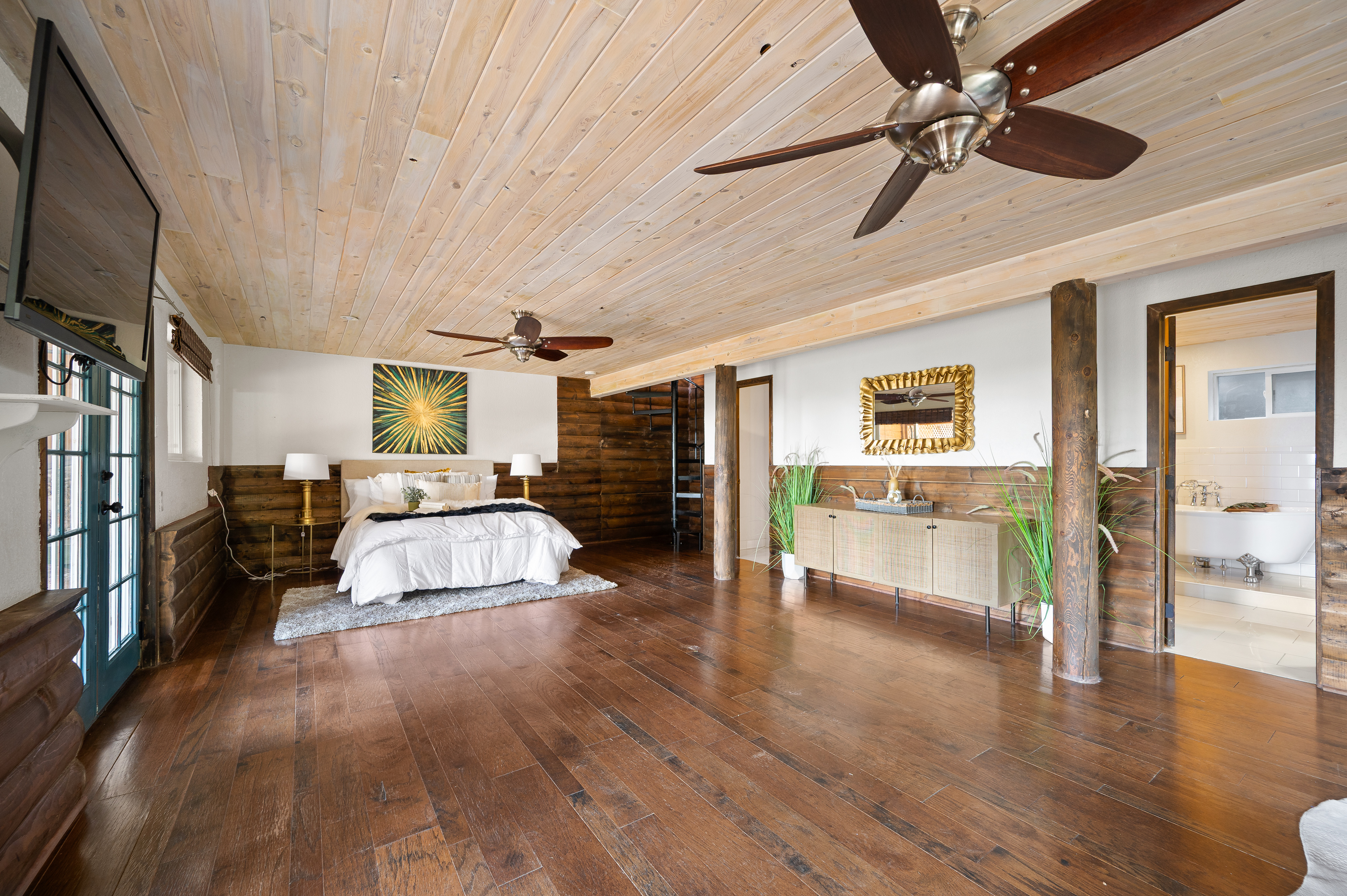  Million Dollar Views on this Beautifully Updated Mountain Retreat on 2.89 Acres - 物件實景