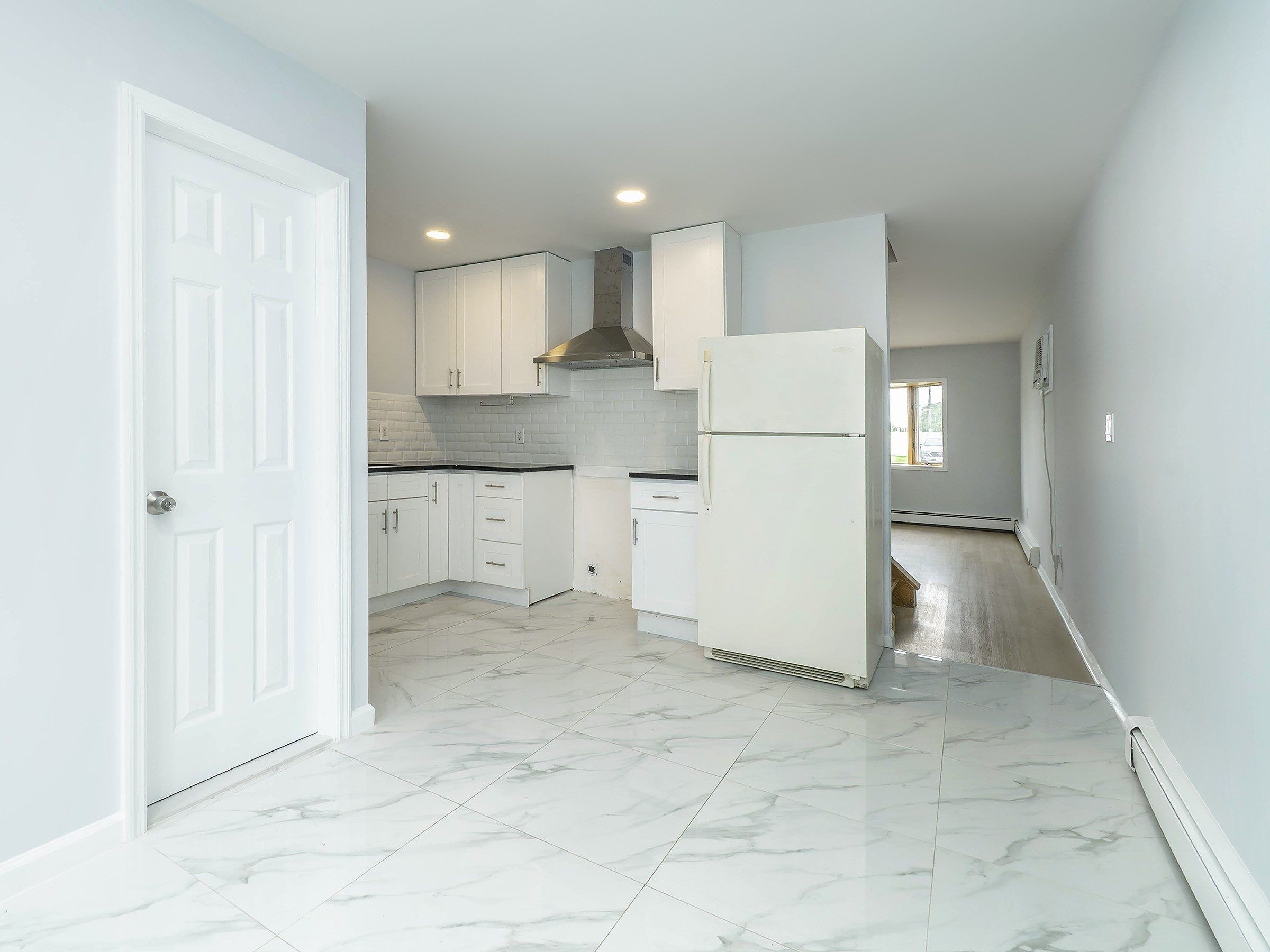  61 Kingfisher Road, Levittown, NY, 11756 - 物件實景