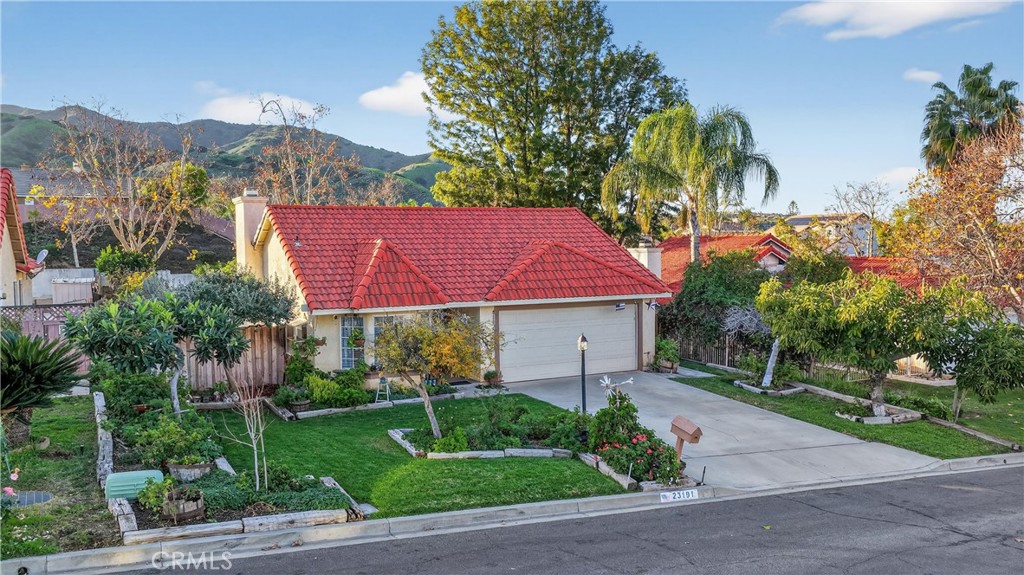 Corona, California, 92883, United States, 4 Bedrooms Bedrooms, ,2 BathroomsBathrooms,Residential,For Sale,2009090