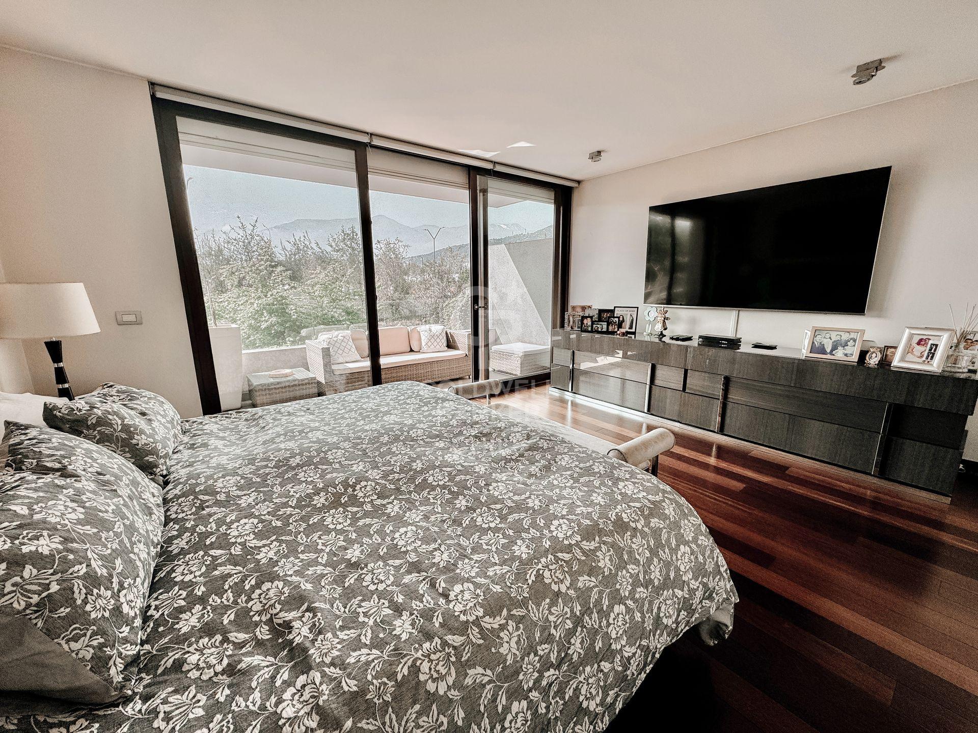 Lo Barnechea, Chile, 4 Bedrooms Bedrooms, ,6 BathroomsBathrooms,Residential,For Sale,1959093