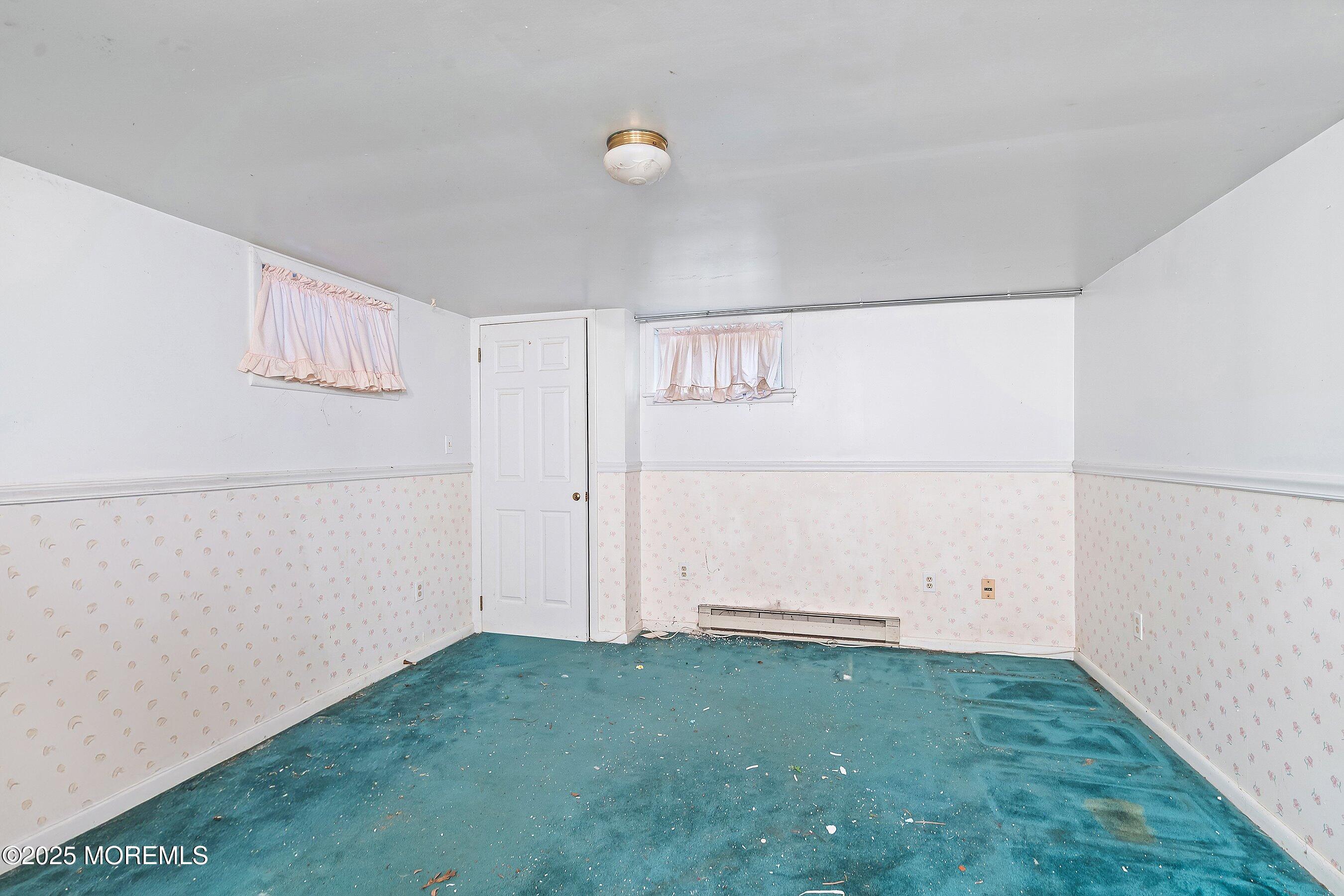 Howell, New Jersey, 07731, United States, 3 Bedrooms Bedrooms, ,2 BathroomsBathrooms,Residential,For Sale,1984624