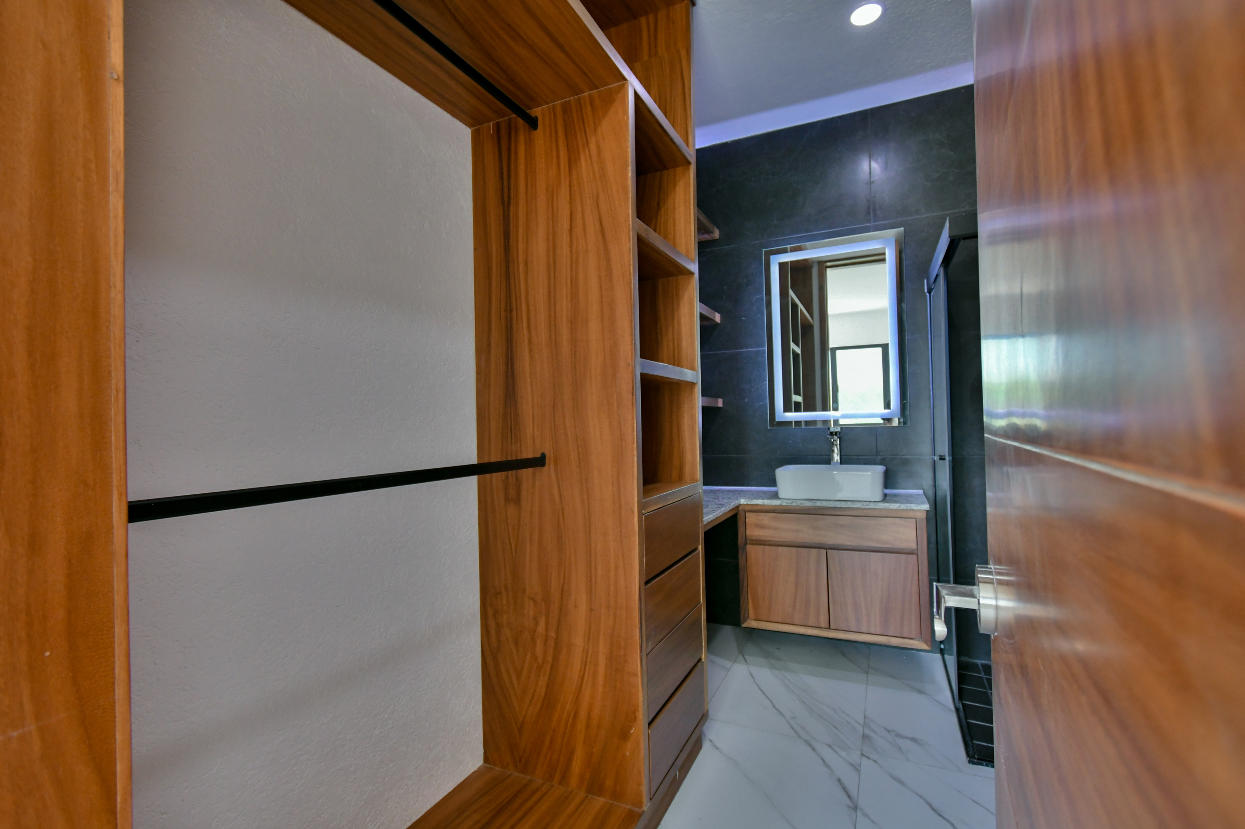  Residencia Contemporánea Coto Baluarte Casa Fuerte en Venta - 物件實景