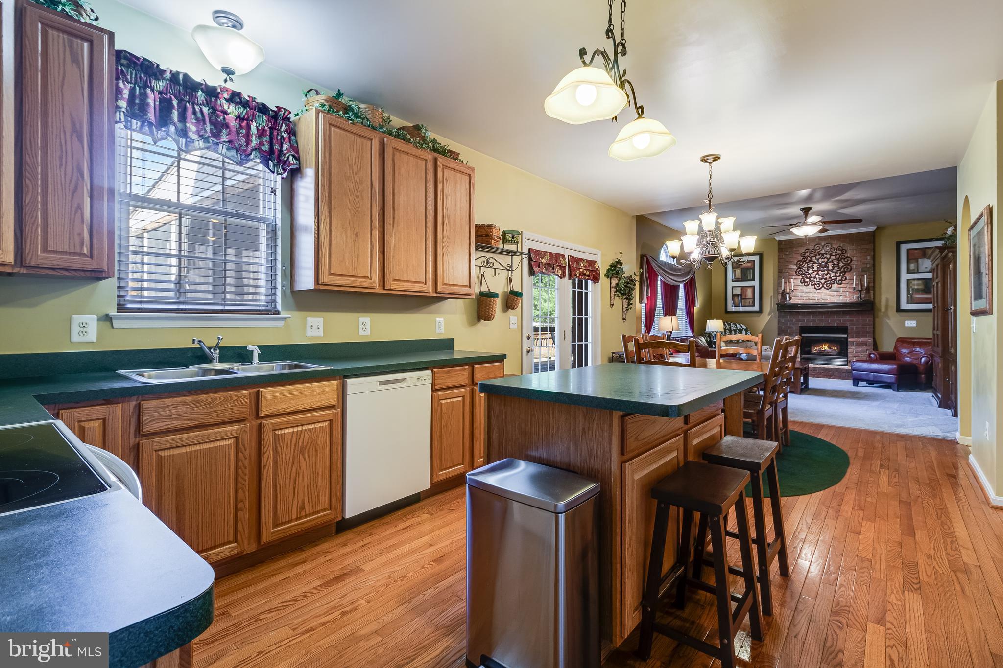 Waldorf, Maryland, 20601, United States, 5 Bedrooms Bedrooms, ,3 BathroomsBathrooms,Residential,For Sale,2006128