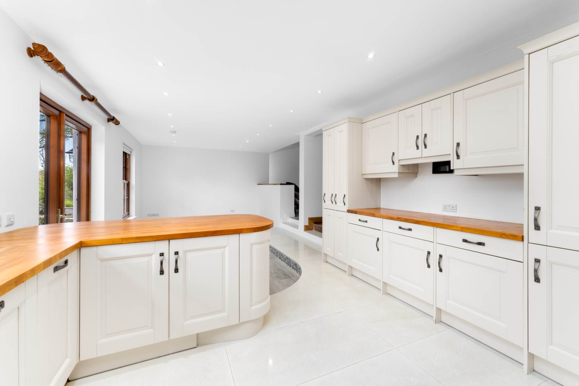Glenlucan Lodge Glenlucan Court, Kilarney Road, Bray, Wicklow, A98 E9X2, IE, 4 Bedrooms Bedrooms, ,5 BathroomsBathrooms,Residential,For Sale,Glenlucan Lodge Glenlucan Court, Kilarney Road,1617243