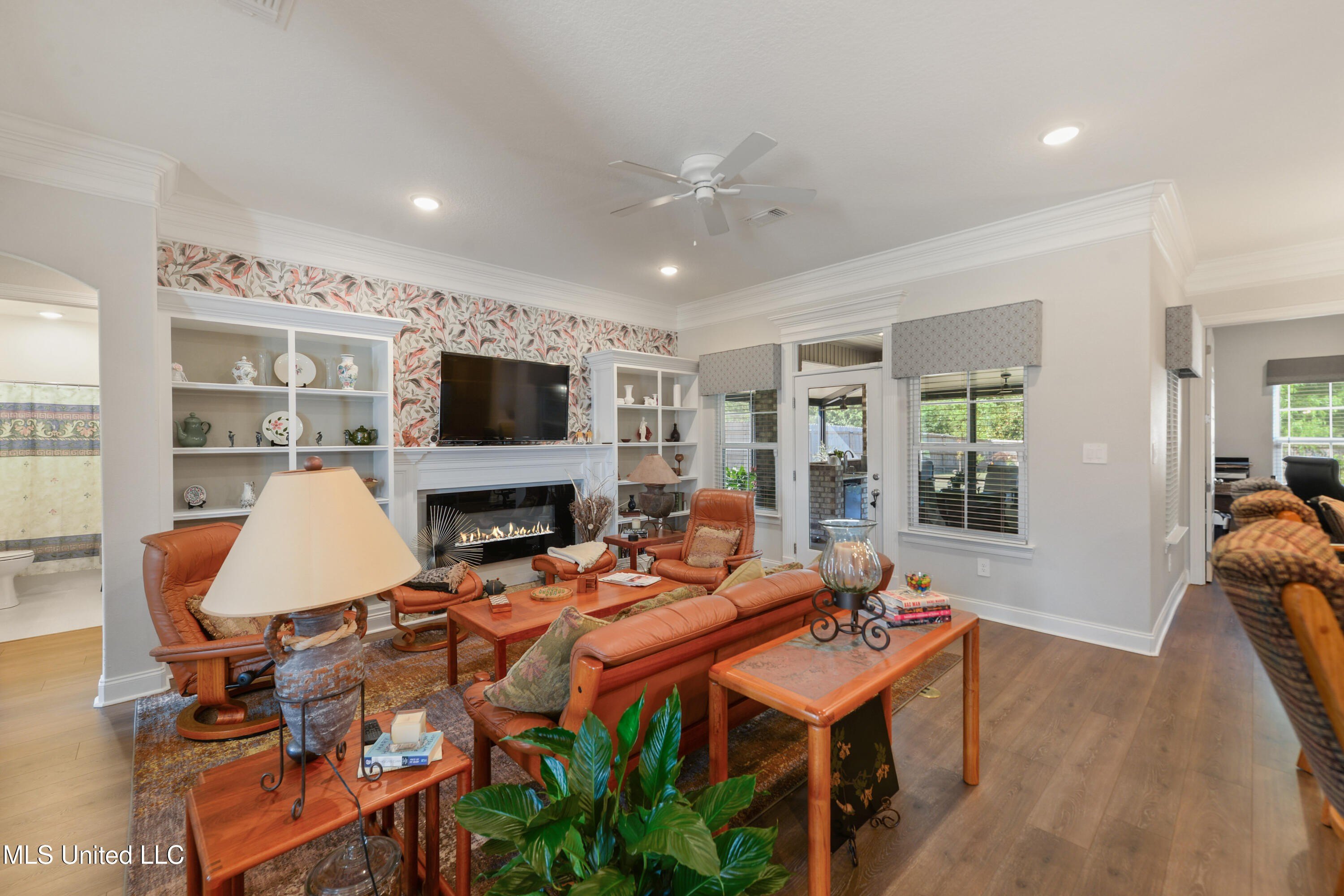 Gulfport, Mississippi, 39503, United States, 5 Bedrooms Bedrooms, ,3 BathroomsBathrooms,Residential,For Sale,1979883