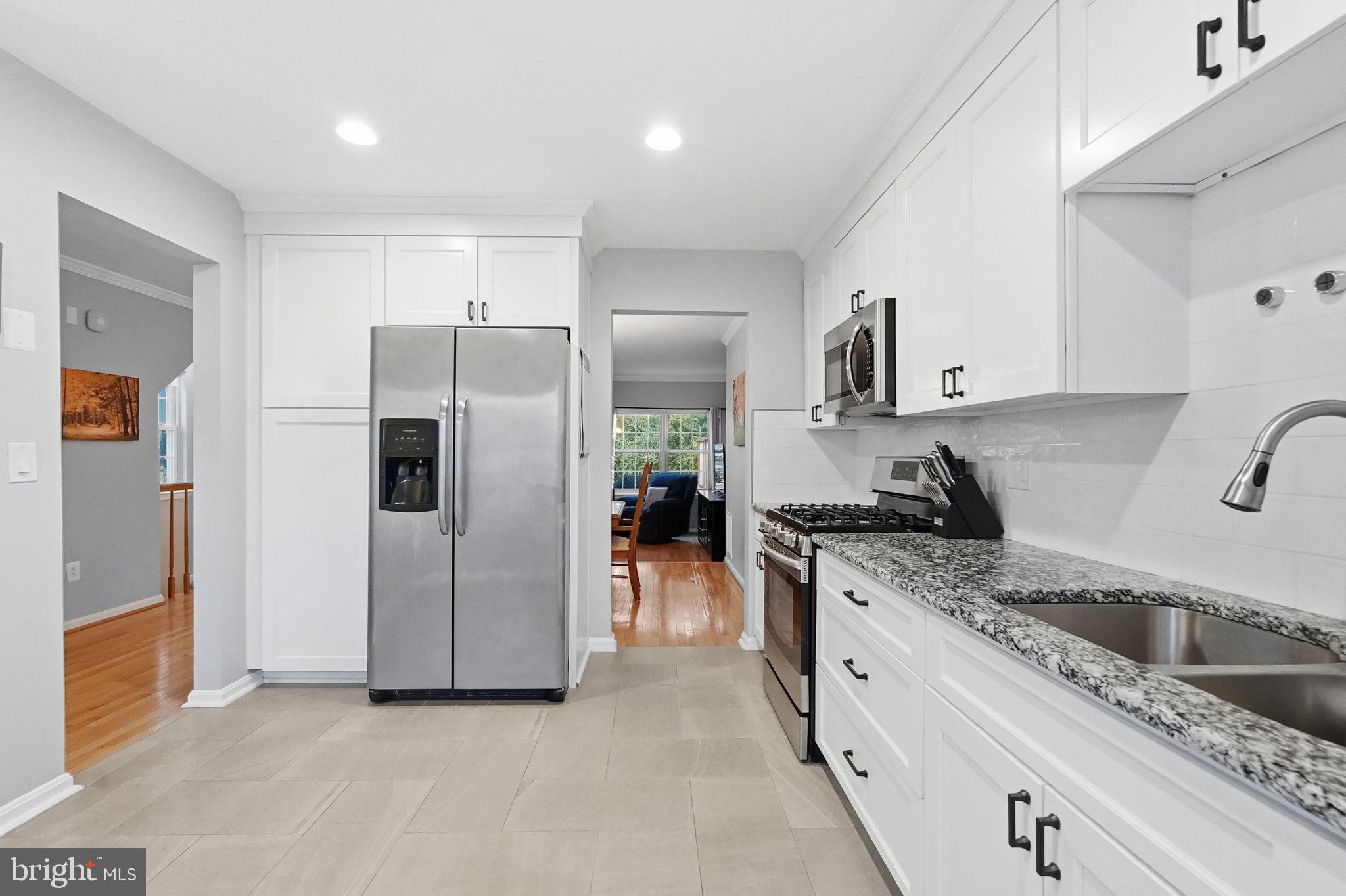 Fairfax, Virginia, 22033, United States, 2 Bedrooms Bedrooms, ,4 BathroomsBathrooms,Residential,For Sale,2001476