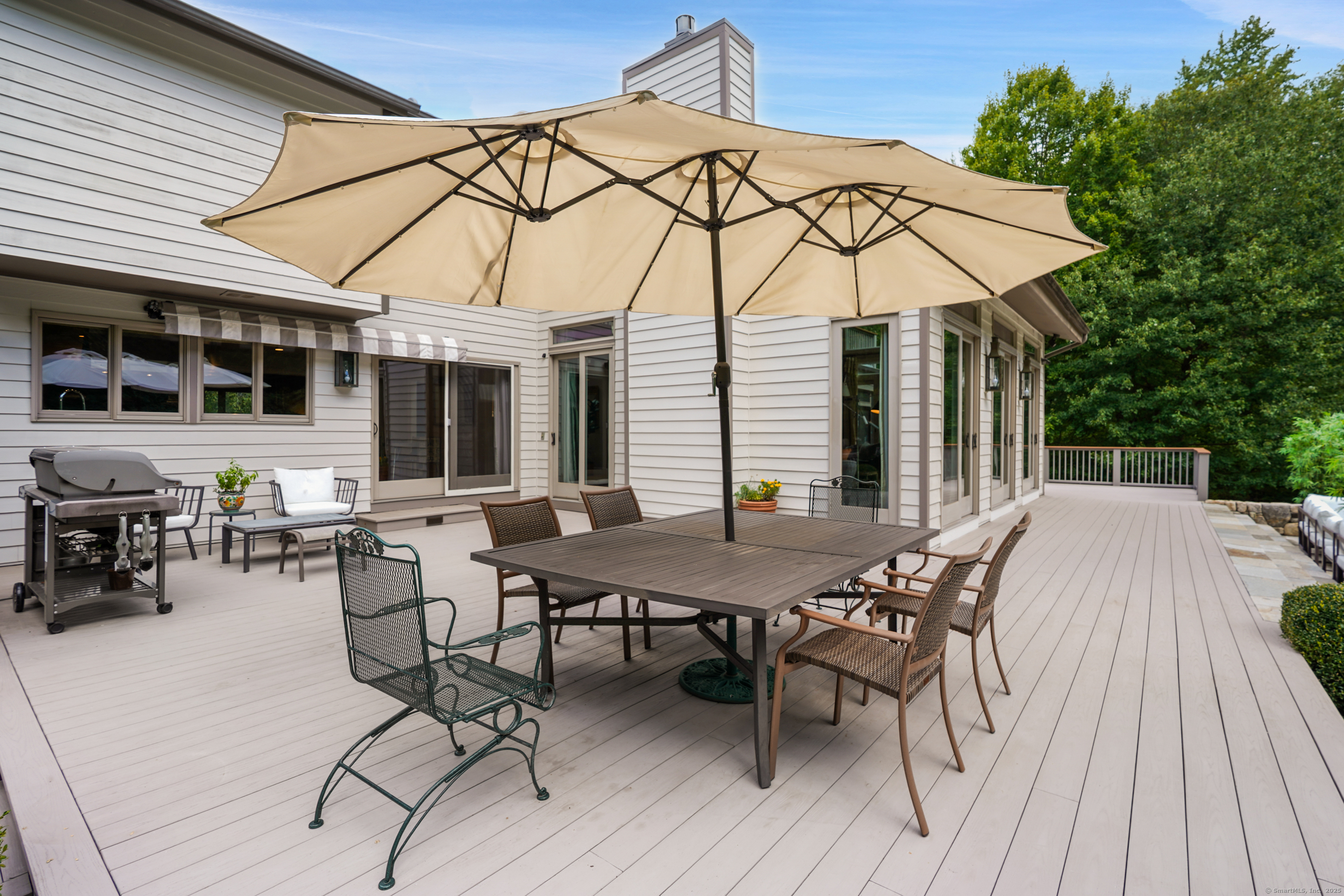 Westport, Connecticut, 06880, United States, 5 Bedrooms Bedrooms, ,6 BathroomsBathrooms,Residential,For Sale,1940592