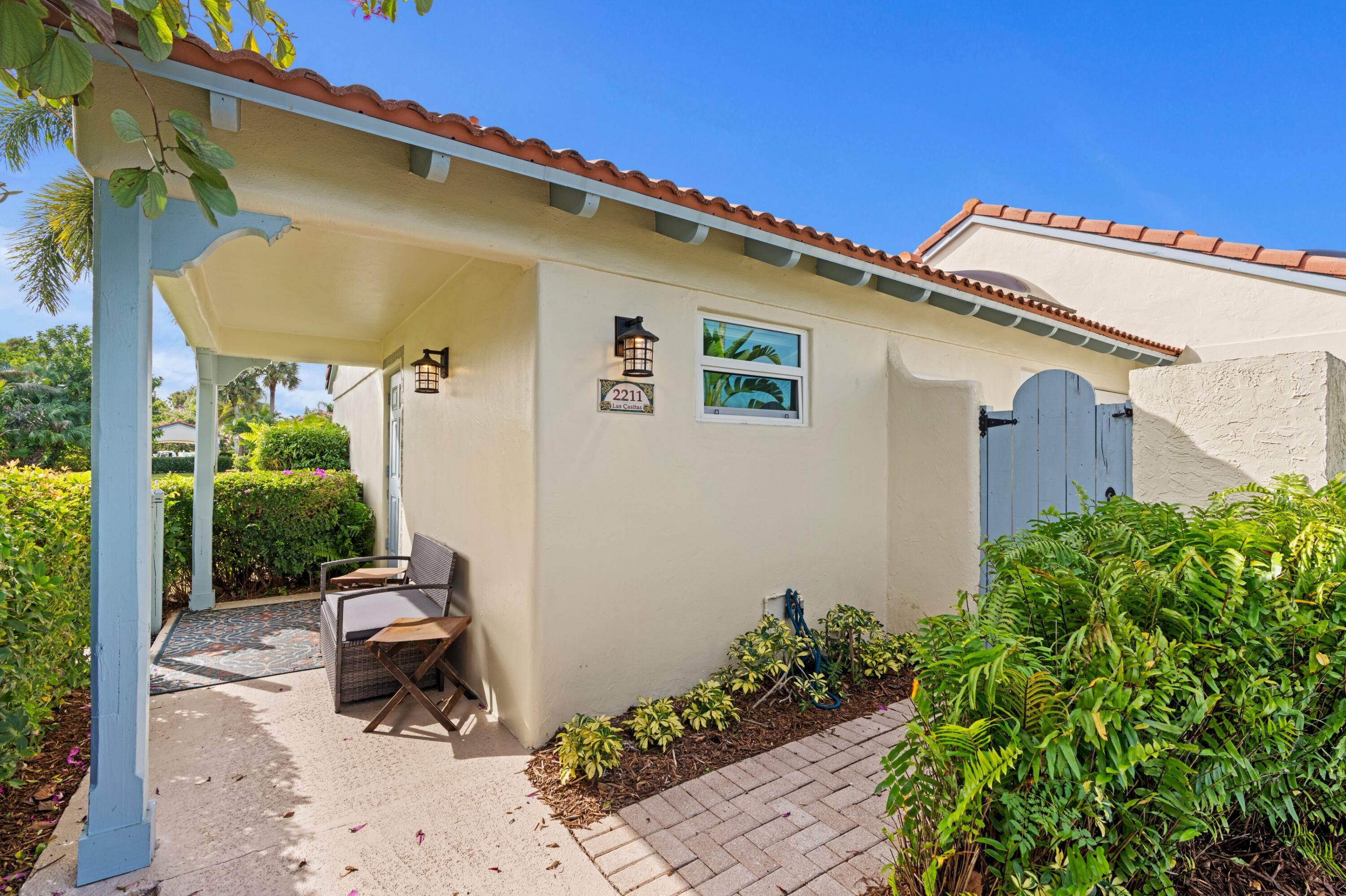 2211 Las Casitas Drive - 物件實景