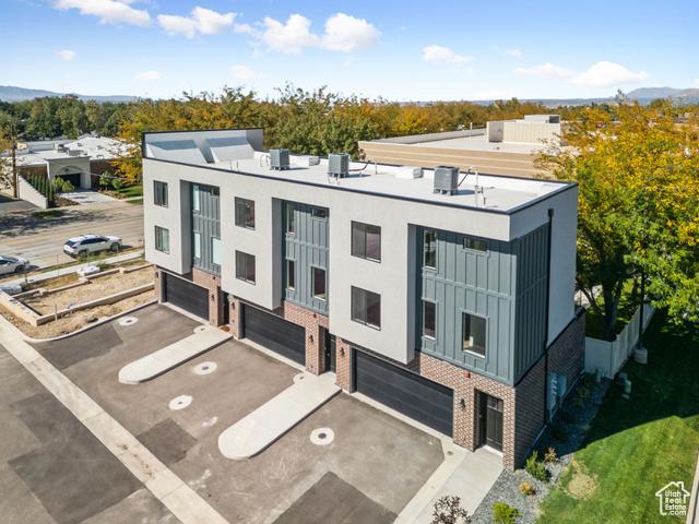 Bountiful, Utah, 84010, United States, 2 Bedrooms Bedrooms, ,3 BathroomsBathrooms,Residential,For Sale,1979748