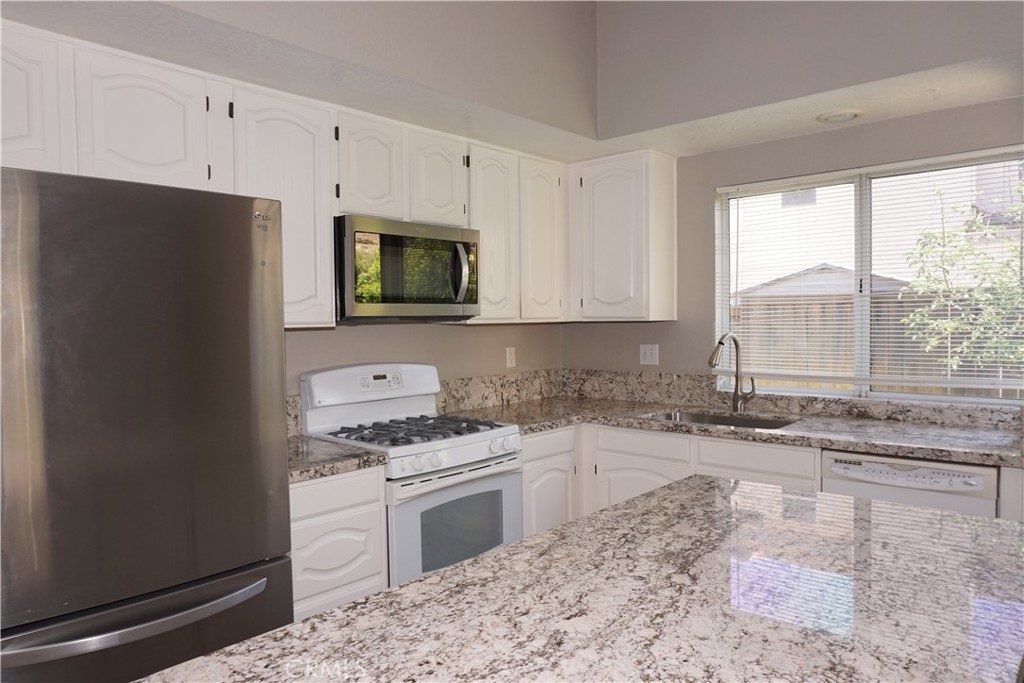 Murrieta, California, 92563, United States, 3 Bedrooms Bedrooms, ,2 BathroomsBathrooms,Residential,For Sale,1857282