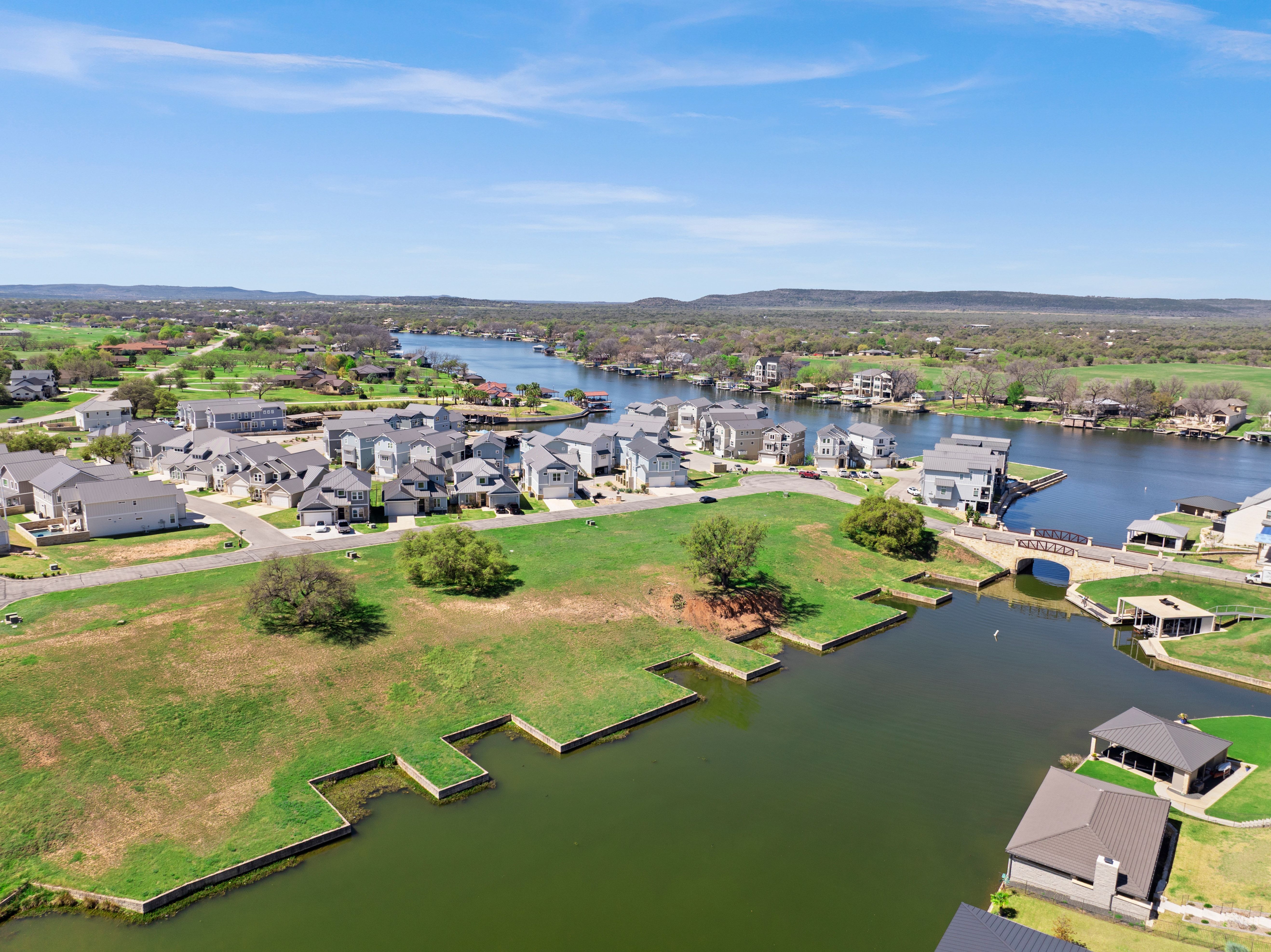  Indulge in the Art of Lake Living - 物件實景