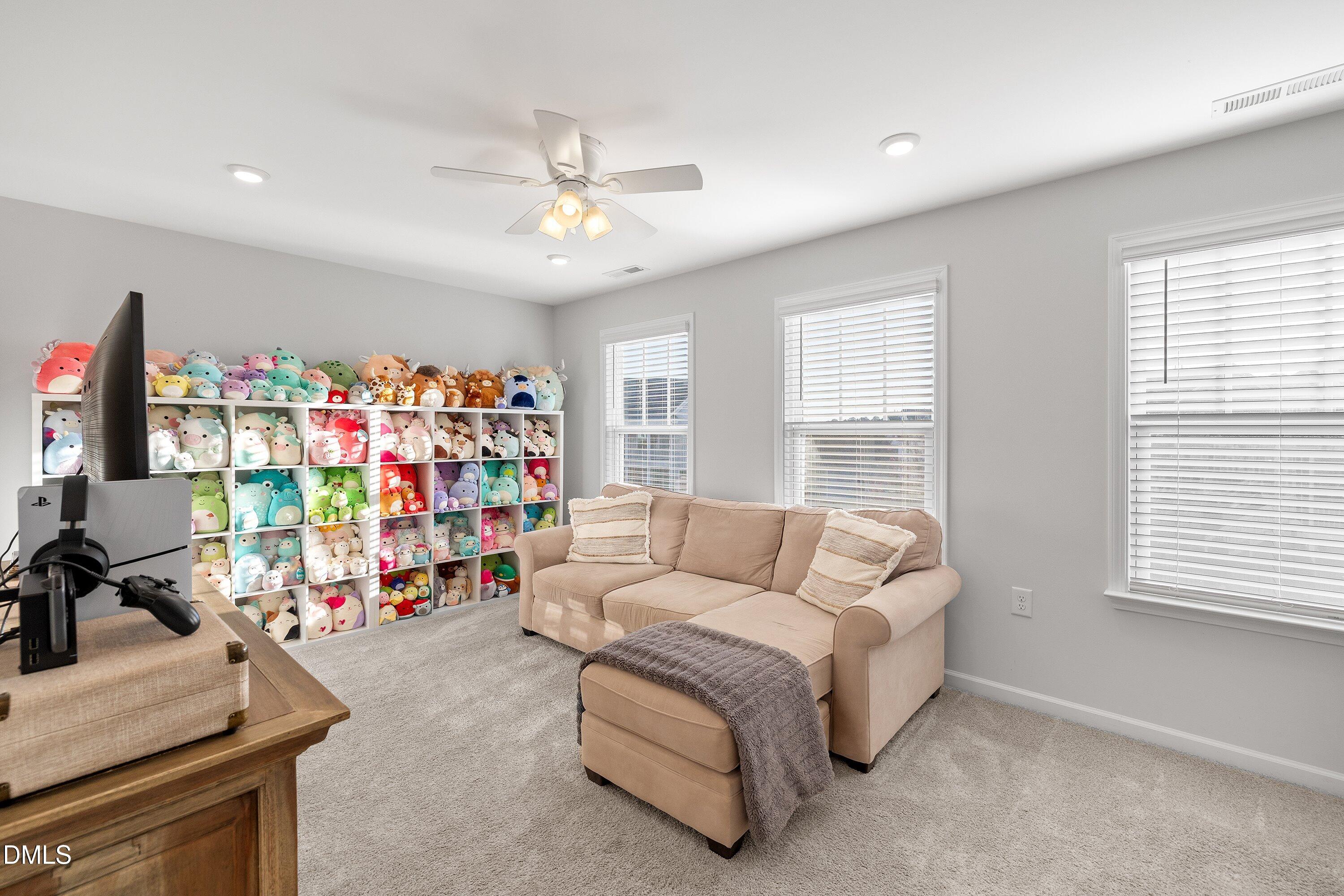 Wake Forest, North Carolina, 27587, United States, 4 Bedrooms Bedrooms, ,3 BathroomsBathrooms,Residential,For Sale,1994792