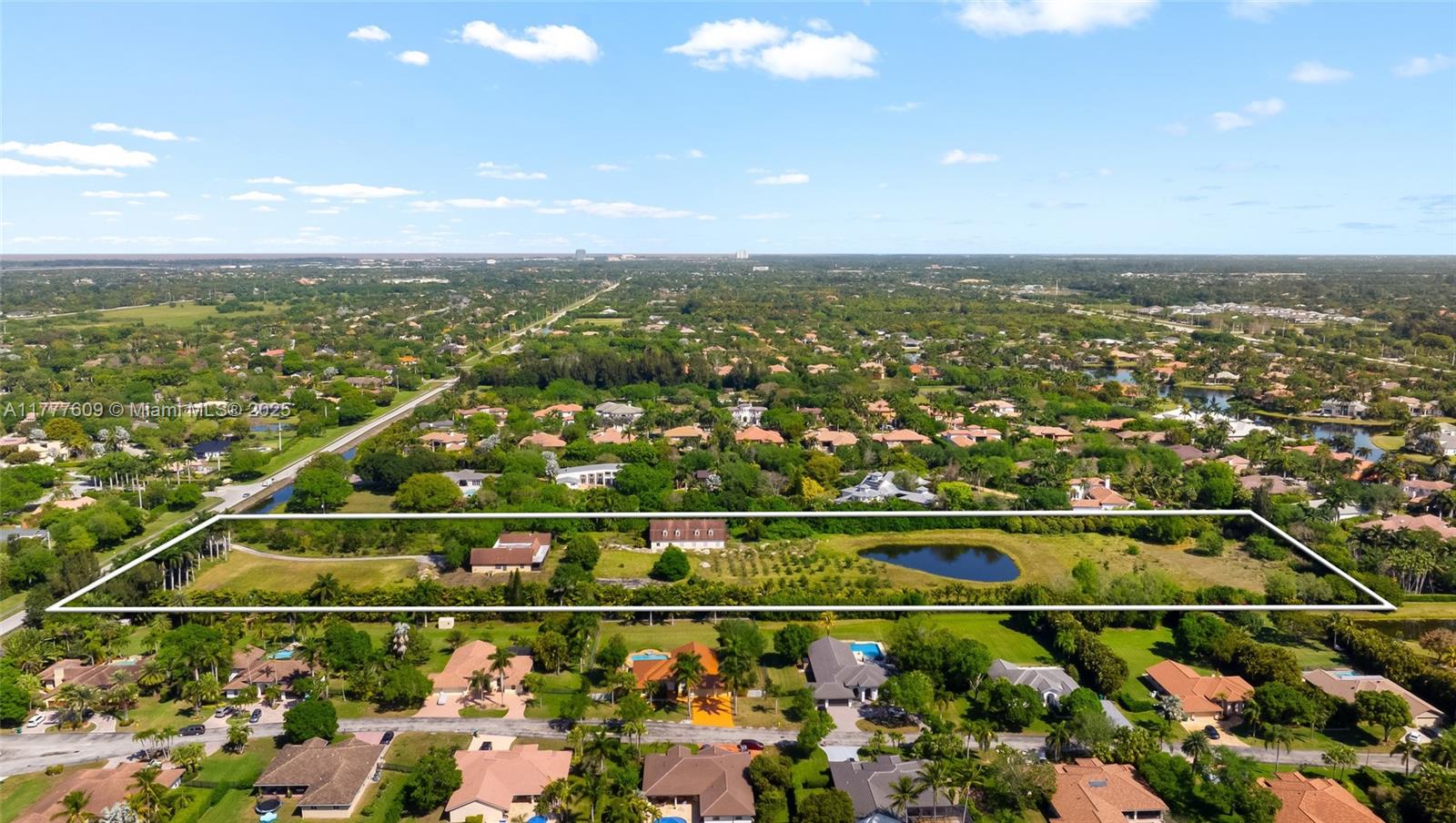 Davie, Florida, 33330, United States, 4 Bedrooms Bedrooms, ,5 BathroomsBathrooms,Residential,For Sale,1761896