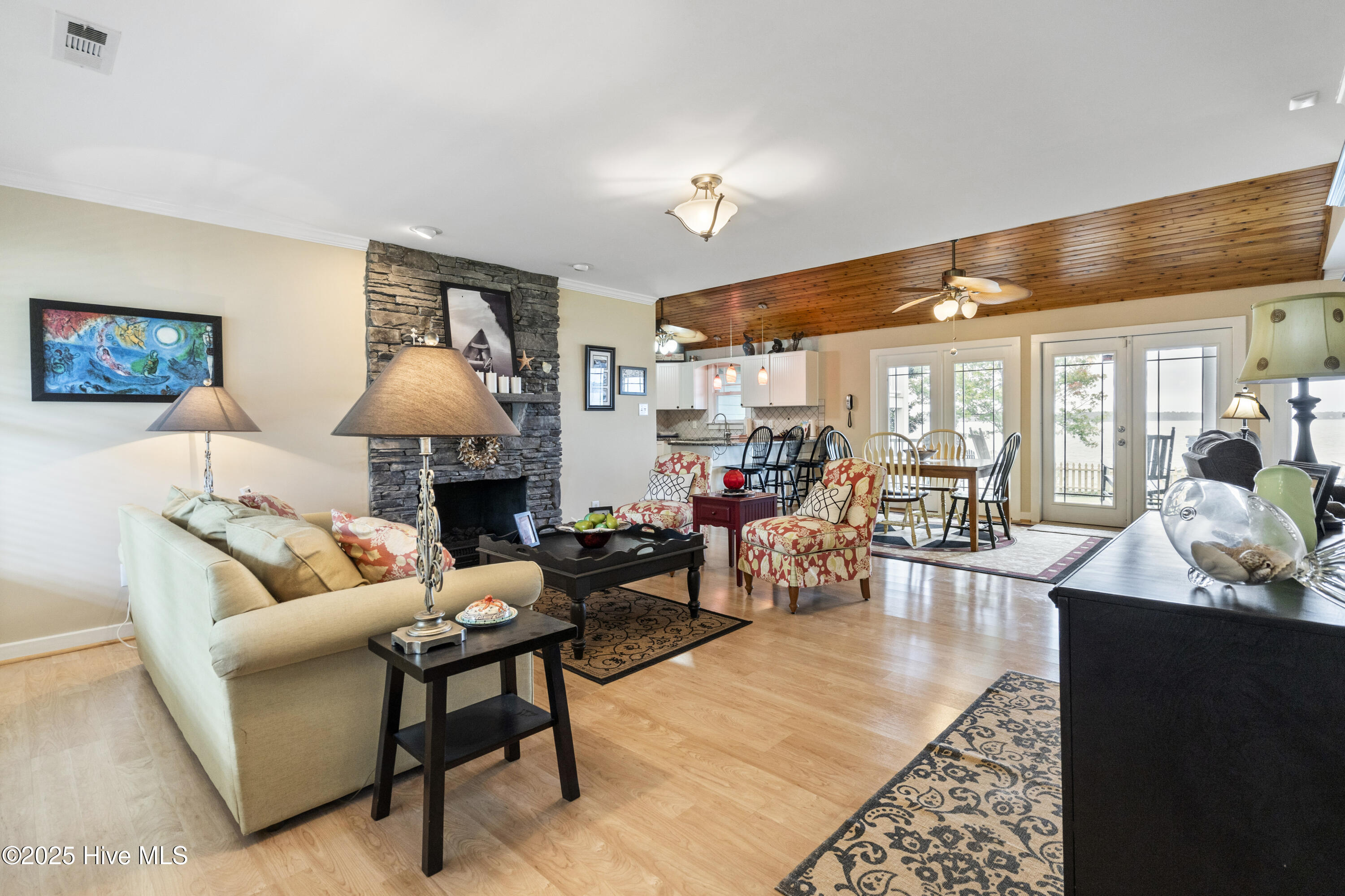 Sneads Ferry, North Carolina, 28460, United States, 4 Bedrooms Bedrooms, ,3 BathroomsBathrooms,Residential,For Sale,1947068
