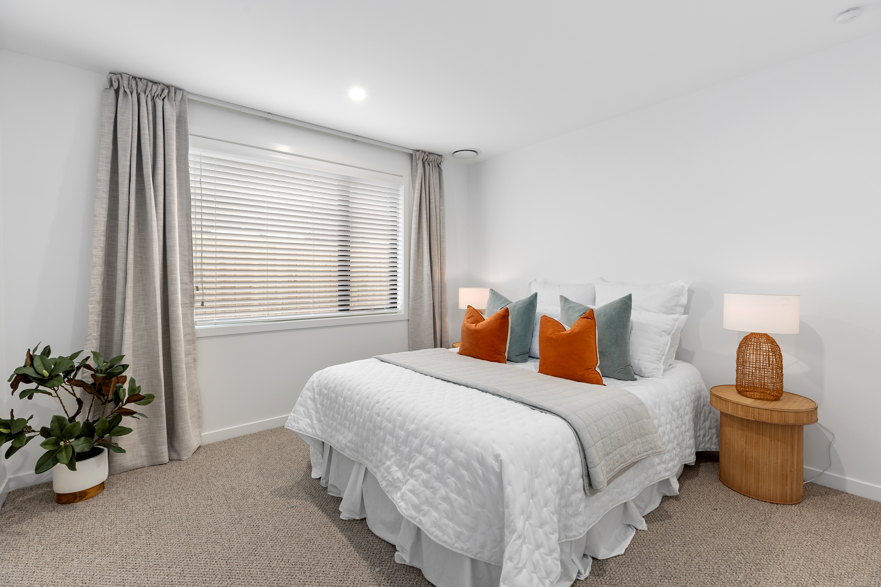  Home and Income - Done Brilliantly - 物件實景