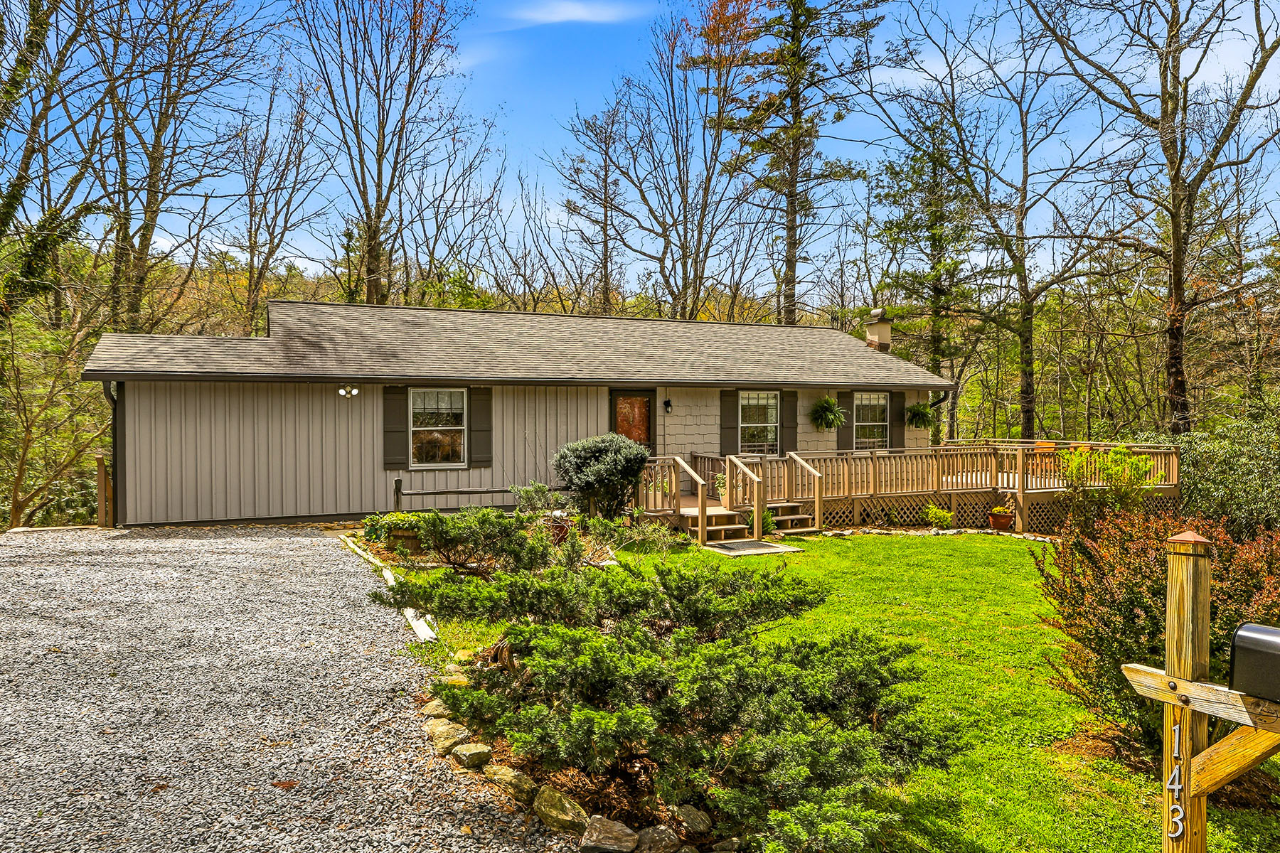  PISGAH FOREST - 物件實景