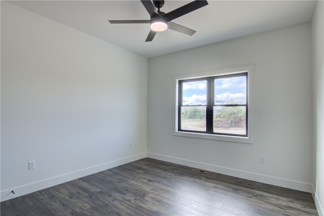 Chippewa Falls, Wisconsin, 54729, United States, 5 Bedrooms Bedrooms, ,3 BathroomsBathrooms,Residential,For Sale,1979363