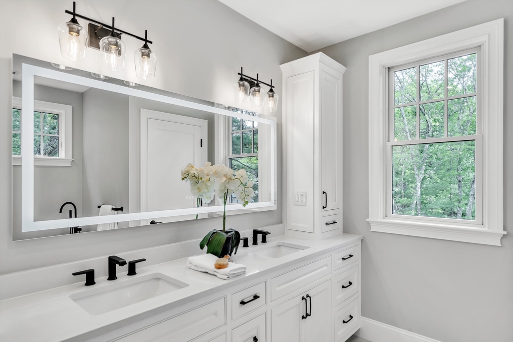 Lexington, Massachusetts, 02420, United States, 6 Bedrooms Bedrooms, ,7 BathroomsBathrooms,Residential,For Sale,1837719
