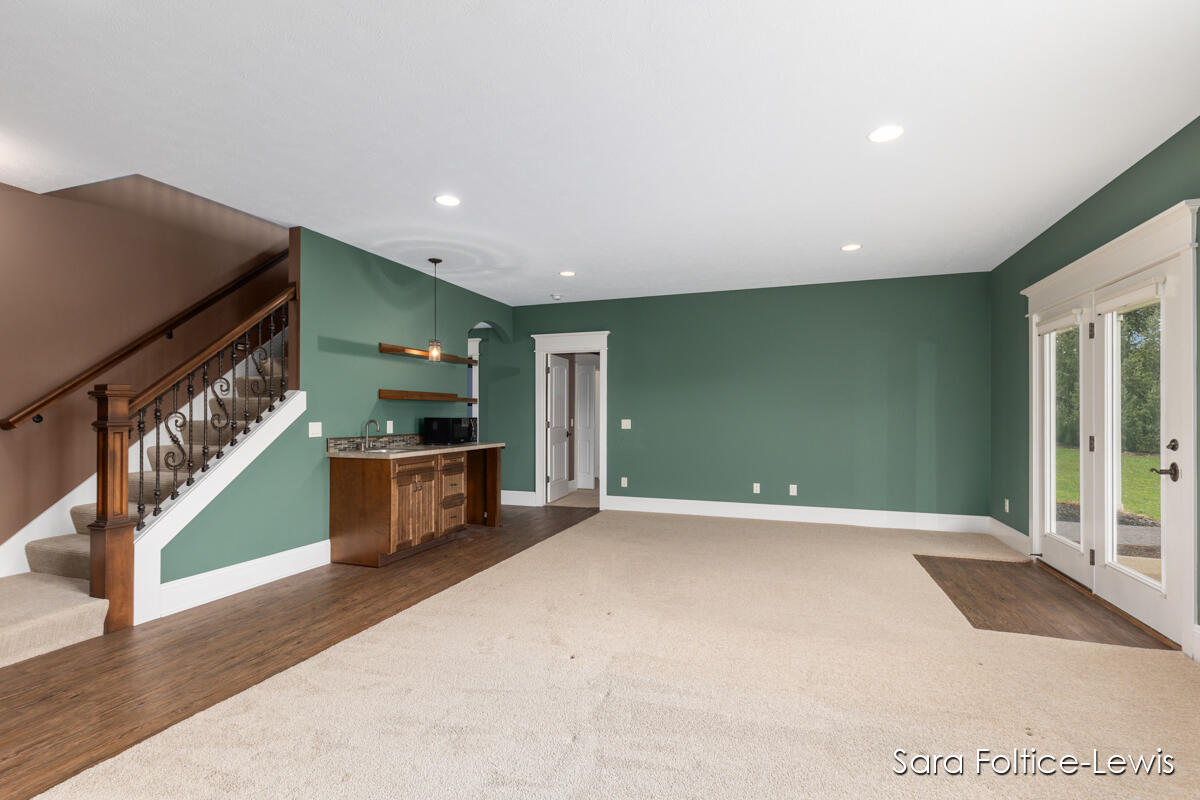Grandville, Michigan, 49418, United States, 4 Bedrooms Bedrooms, ,3 BathroomsBathrooms,Residential,For Sale,1937298