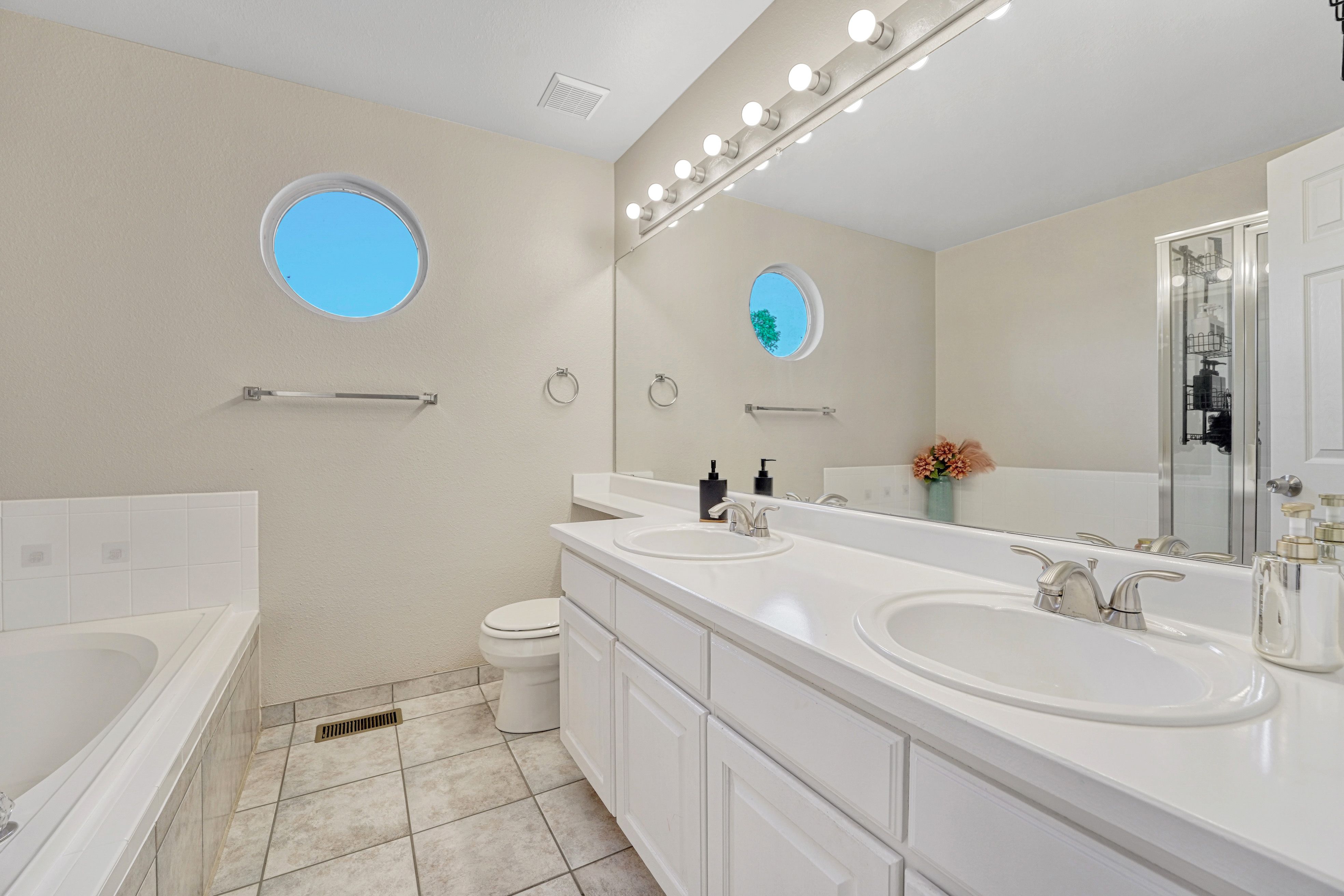  Beautiful 4-Bed, 3-Bath in One of Westminster’s Most Desirable Neighborhoods - 物件實景