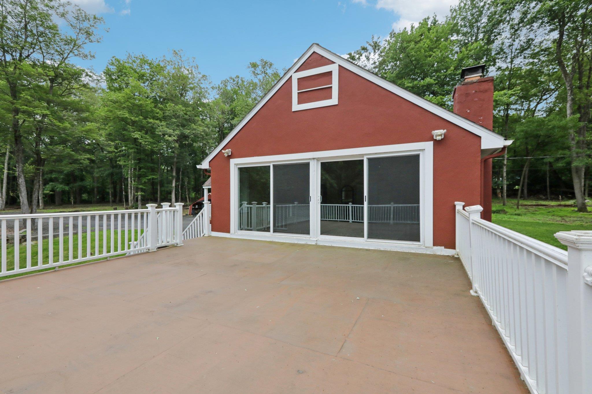 New City, New York, 10956, United States, 2 Bedrooms Bedrooms, ,3 BathroomsBathrooms,Residential,For Sale,1928184