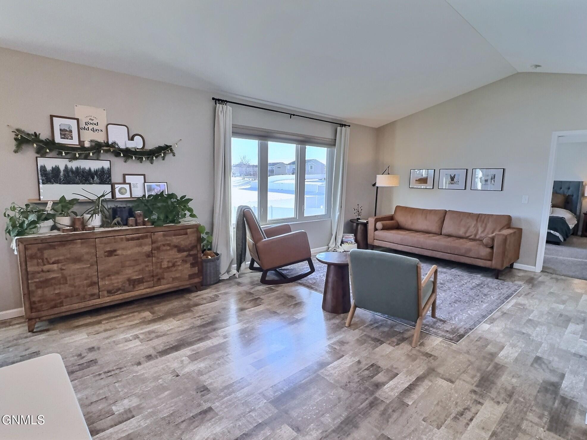 Mandan, North Dakota, 58554, United States, 4 Bedrooms Bedrooms, ,2 BathroomsBathrooms,Residential,For Sale,2006369