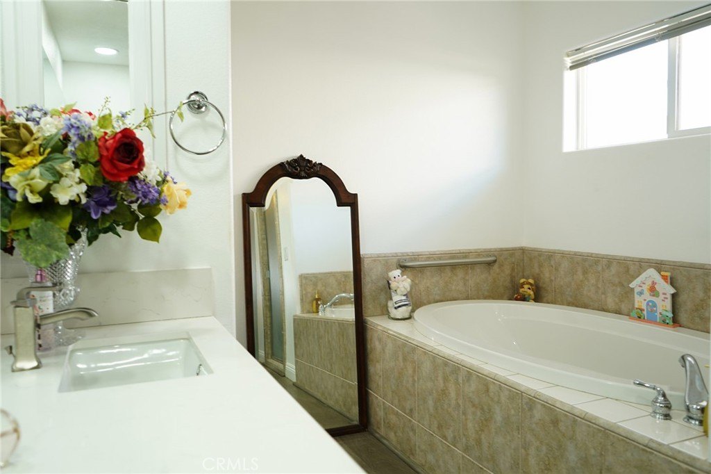 Hesperia, California, 92345, United States, 3 Bedrooms Bedrooms, ,3 BathroomsBathrooms,Residential,For Sale,1973844