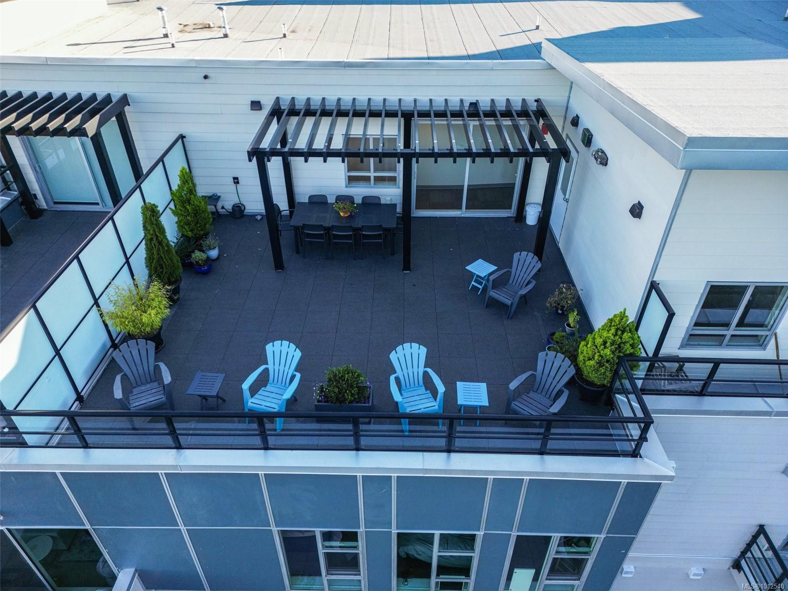 VIEW ROYAL, British Columbia, V9A 2P8, CA, 2 Bedrooms Bedrooms, ,Residential,For Sale,1948032
