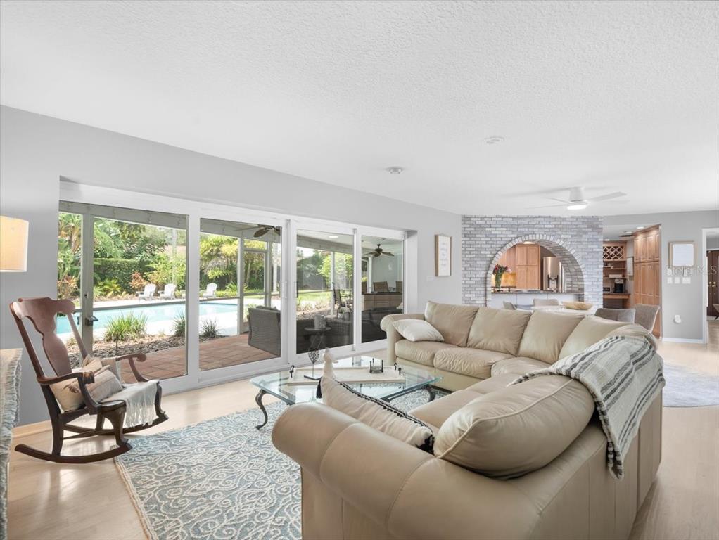 Tampa, Florida, 33618, United States, 4 Bedrooms Bedrooms, ,3 BathroomsBathrooms,Residential,For Sale,1941993