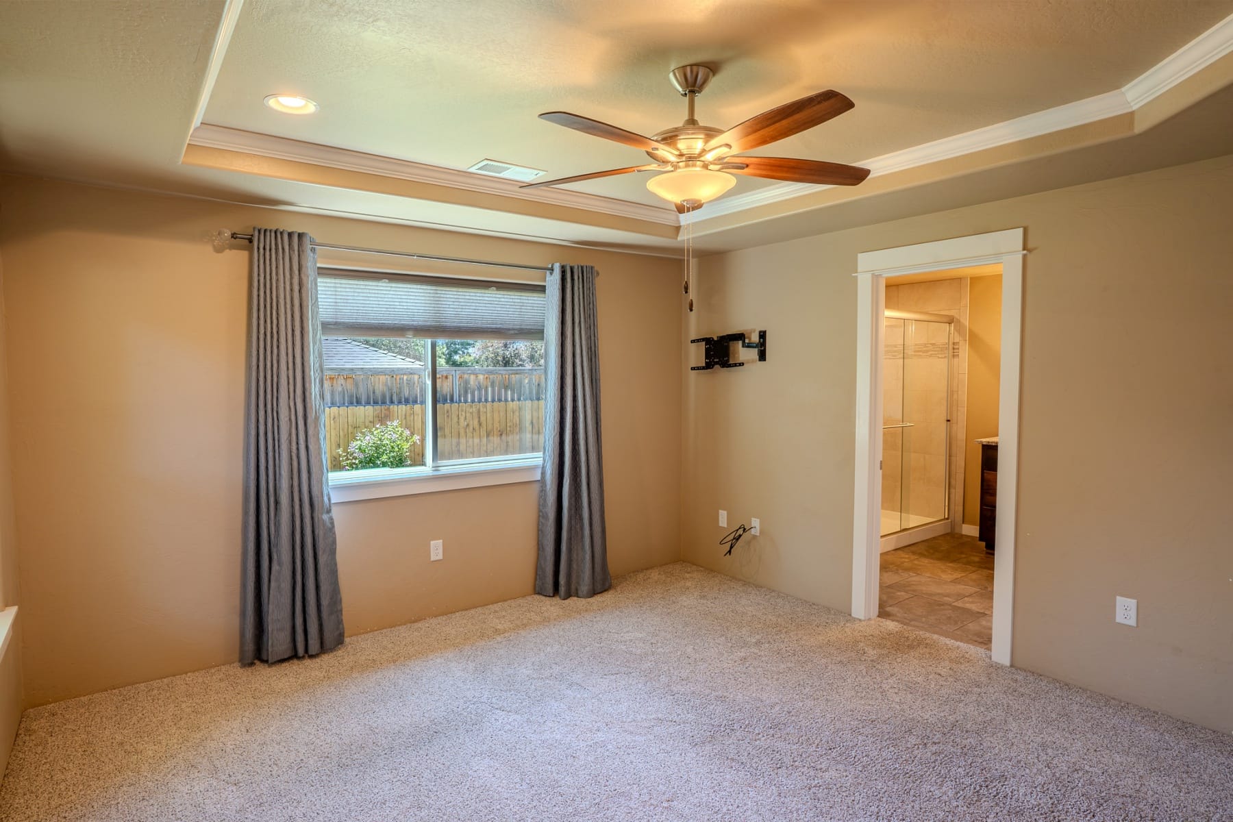  2196 Crestbrook Road Medford, OR 97504 - 物件實景