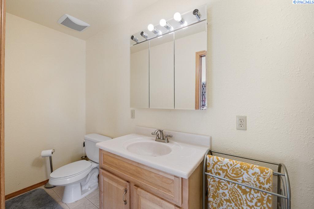 Pullman, Washington, 99163, United States, 4 Bedrooms Bedrooms, ,3 BathroomsBathrooms,Residential,For Sale,1777658