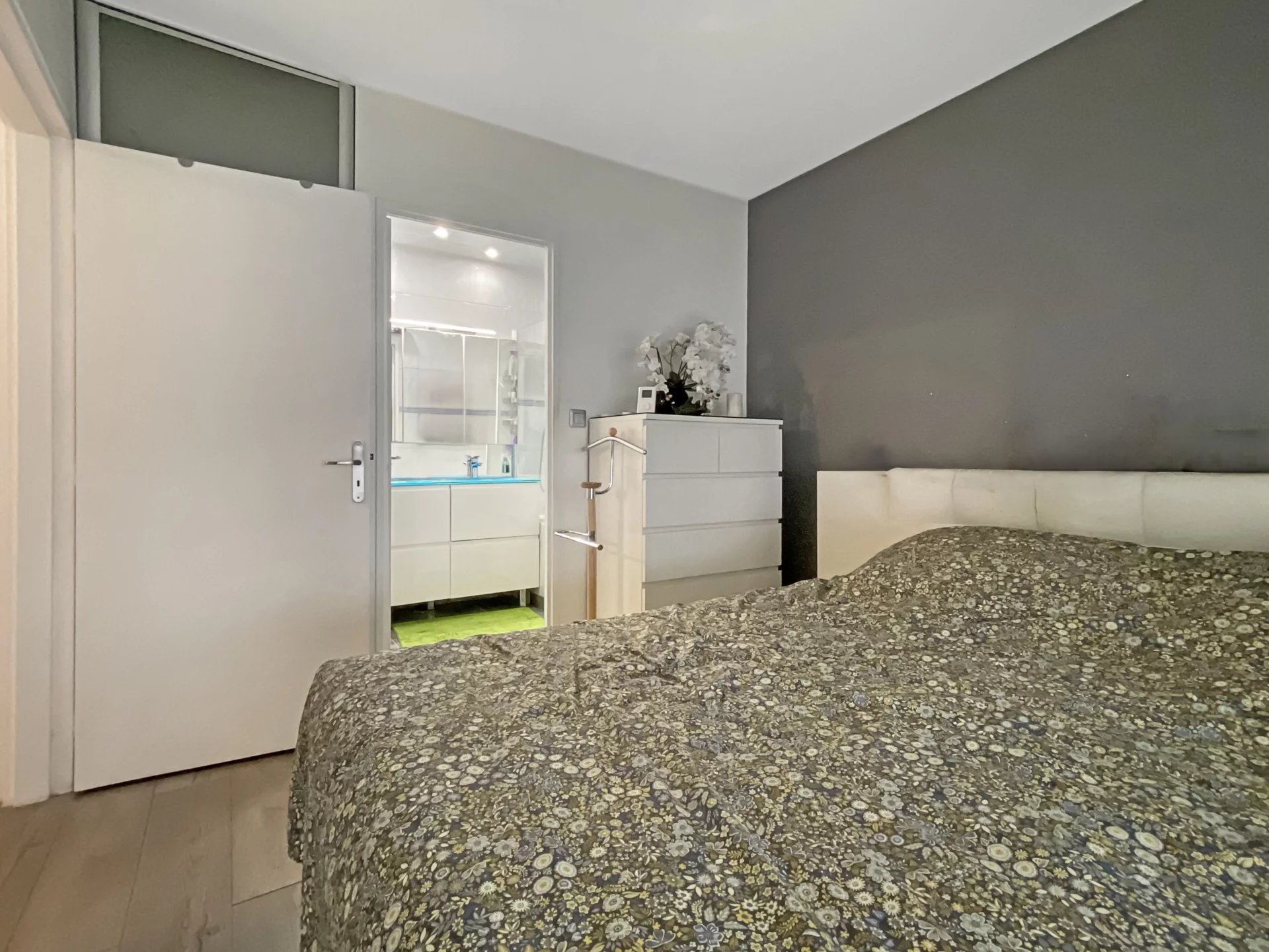 Boulogne-Billancourt, Île-de-France, 92100, FR, 3 Bedrooms Bedrooms, ,4 BathroomsBathrooms,Residential,For Sale,1932138