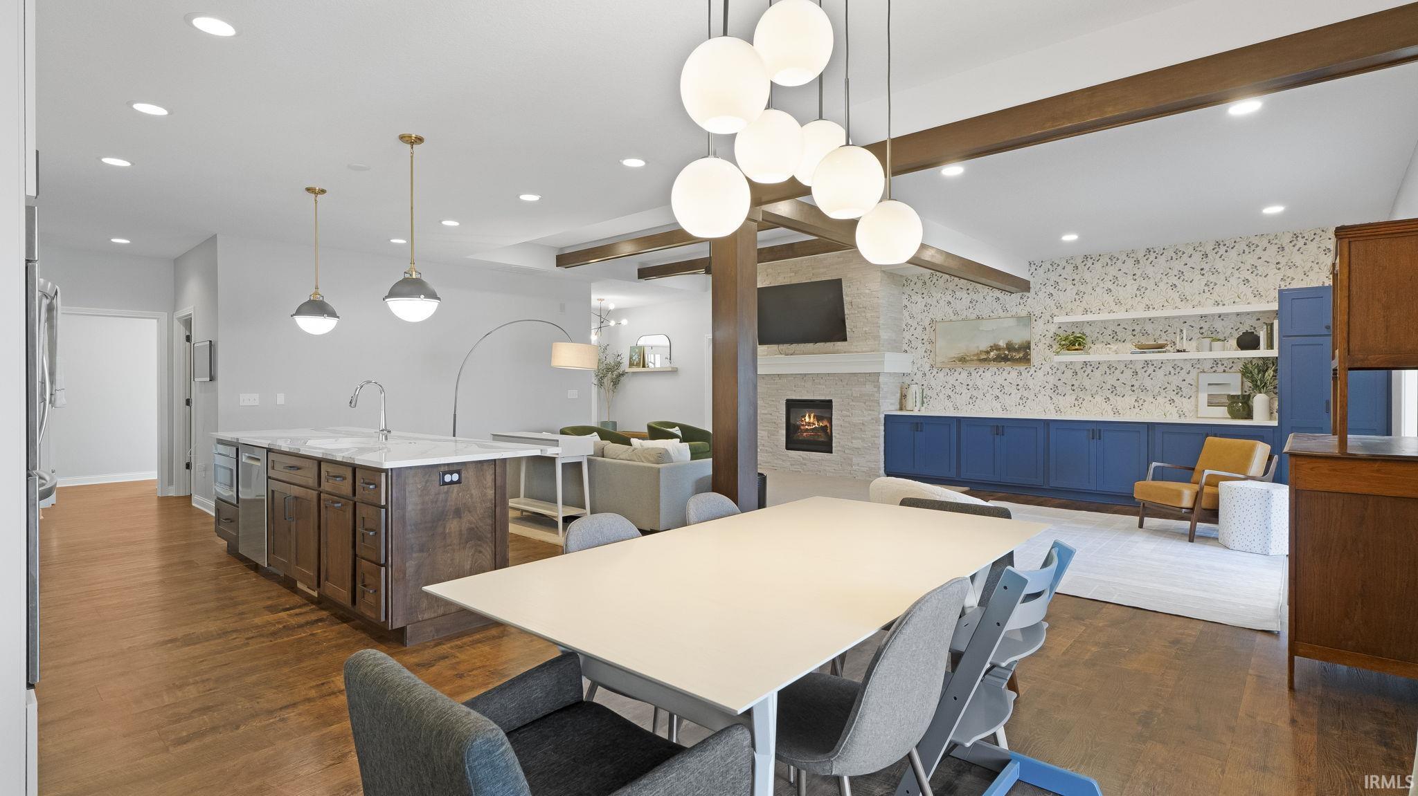 Fort Wayne, Indiana, 46845, United States, 3 Bedrooms Bedrooms, ,3 BathroomsBathrooms,Residential,For Sale,1983480