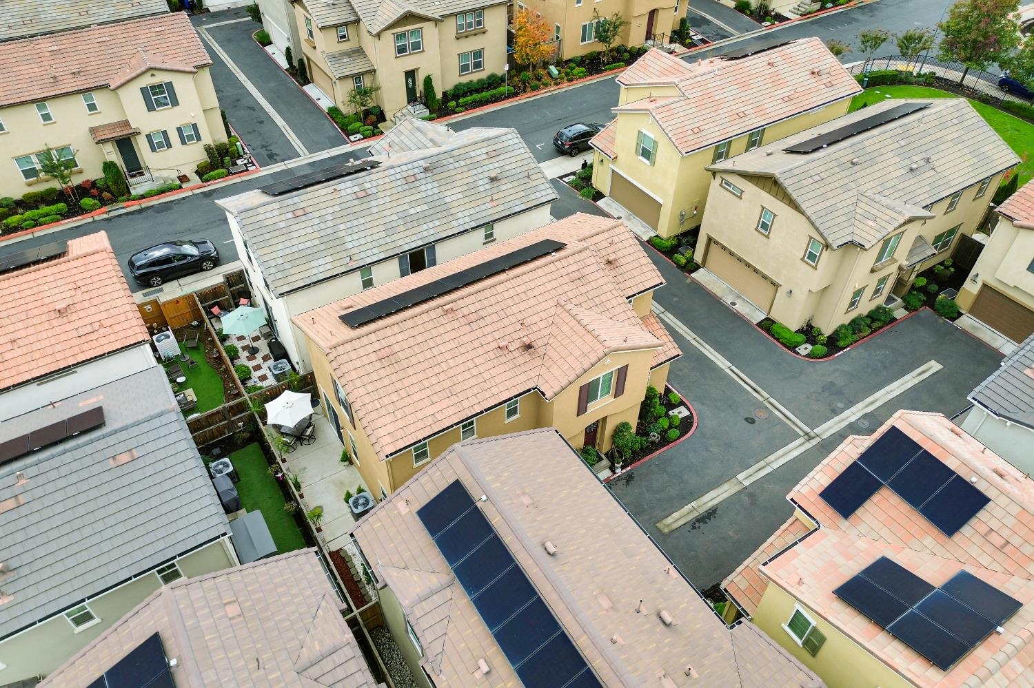 Elk Grove, California, 95758, United States, 3 Bedrooms Bedrooms, ,3 BathroomsBathrooms,Residential,For Sale,1995602