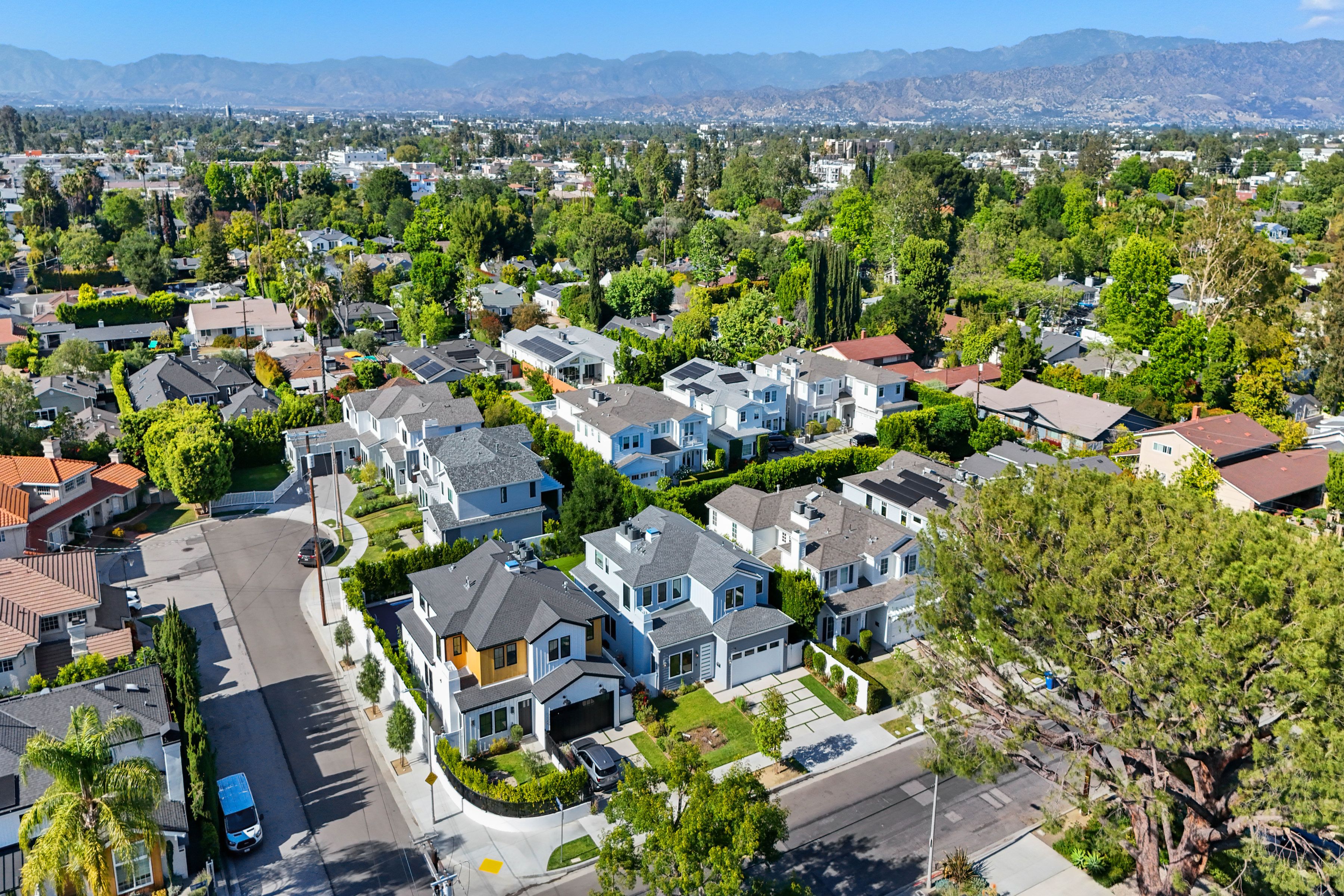  12341 Addison Street - 物件實景