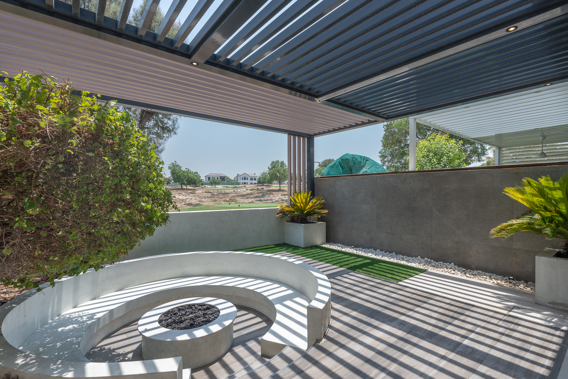  Upgraded Modern Villa With Custom Features in JGE - 物件實景
