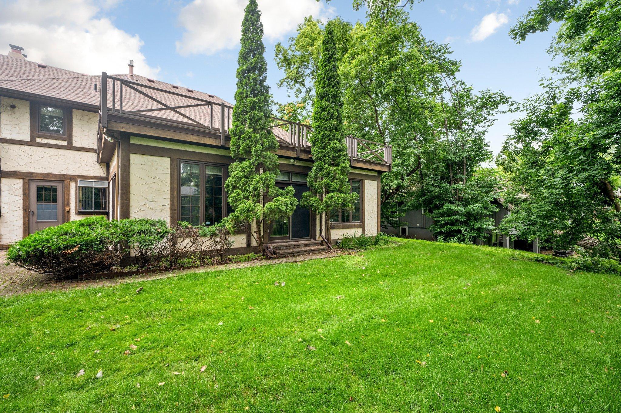 Edina, Minnesota, 55439, United States, 4 Bedrooms Bedrooms, ,4 BathroomsBathrooms,Residential,For Sale,1913654