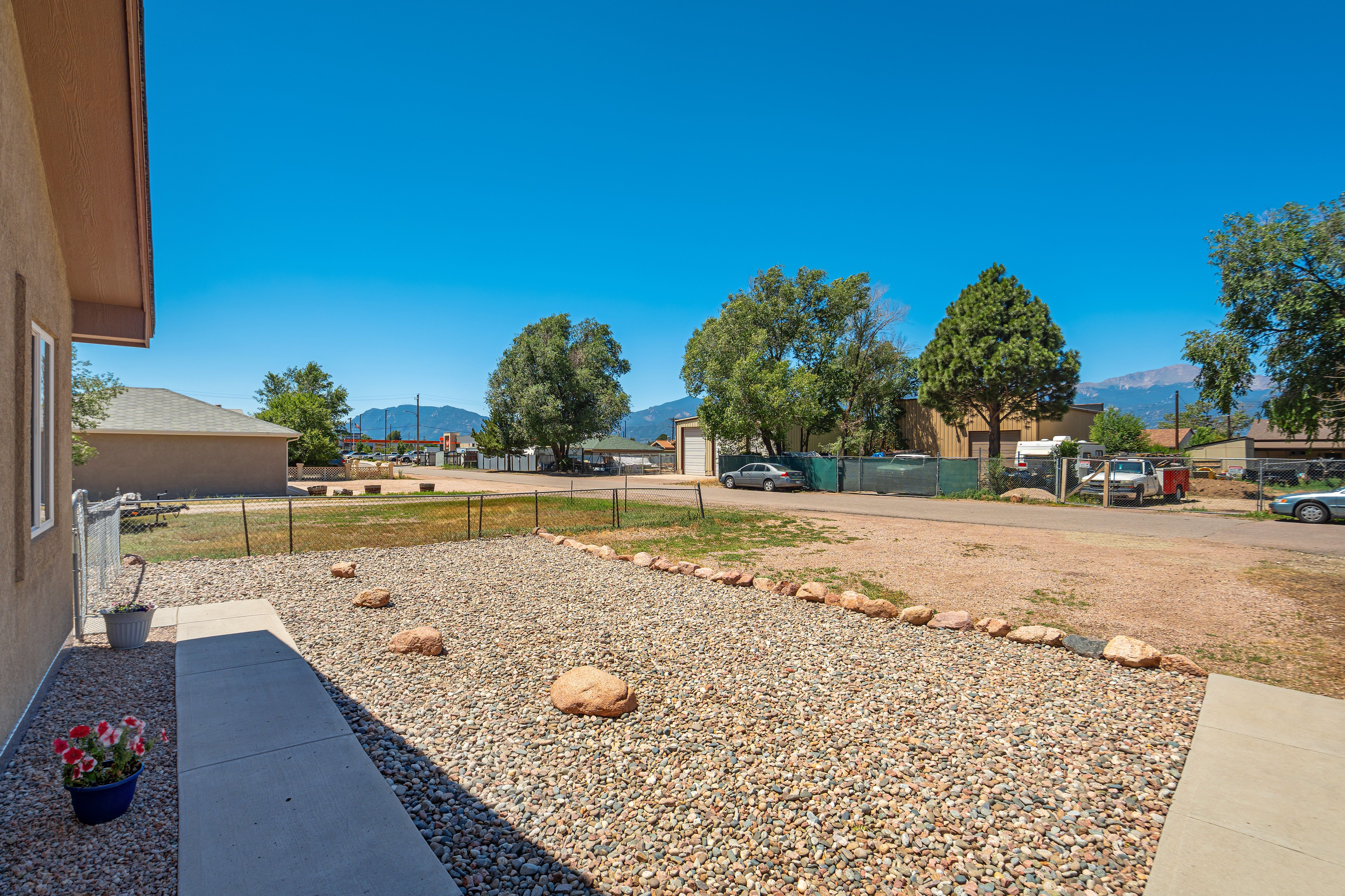  3025 Grandview Street, Colorado Springs, CO, 80907 - 物件實景