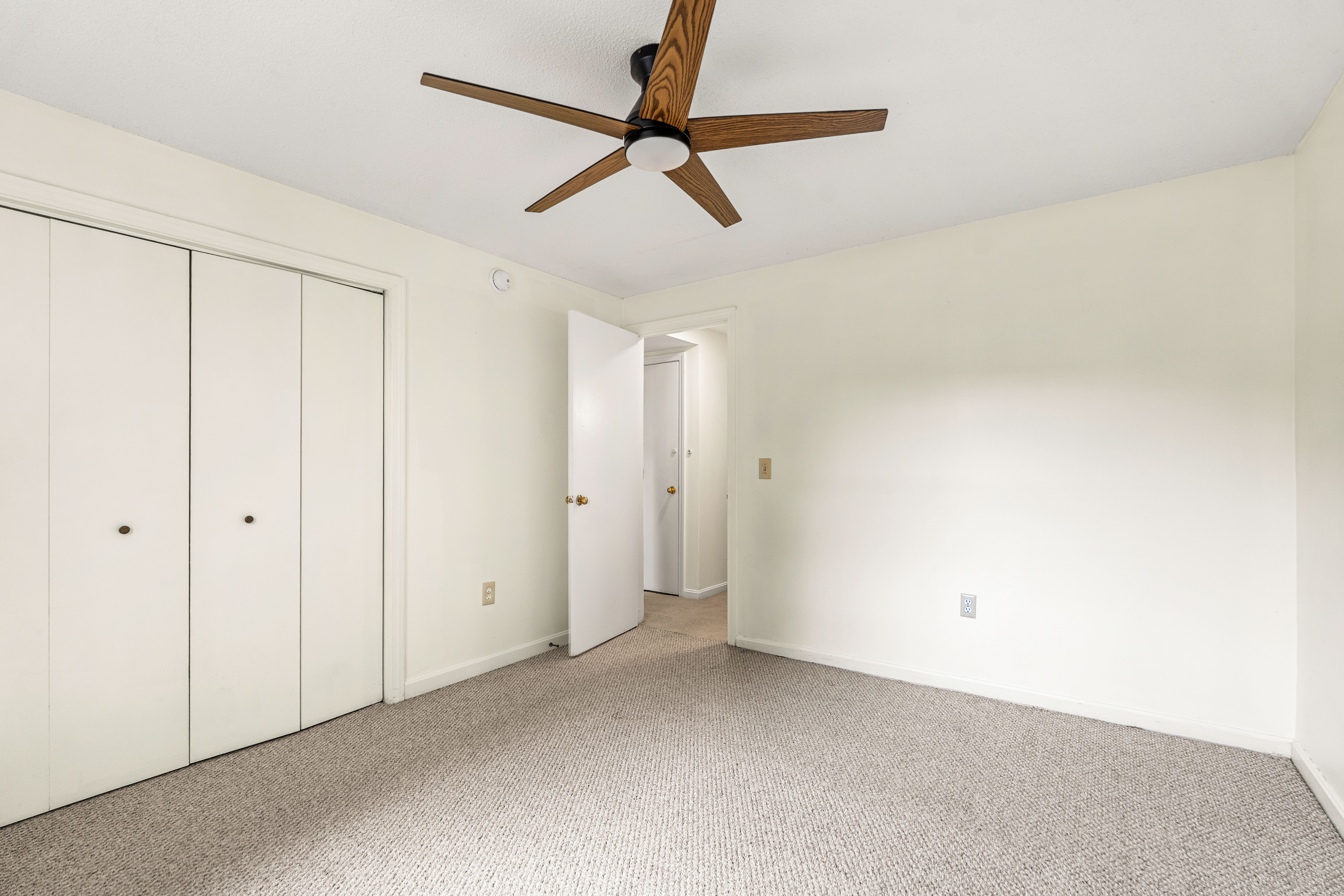  1202 White Cedar Boulevard, Portsmouth, NH 03801 - 物件實景