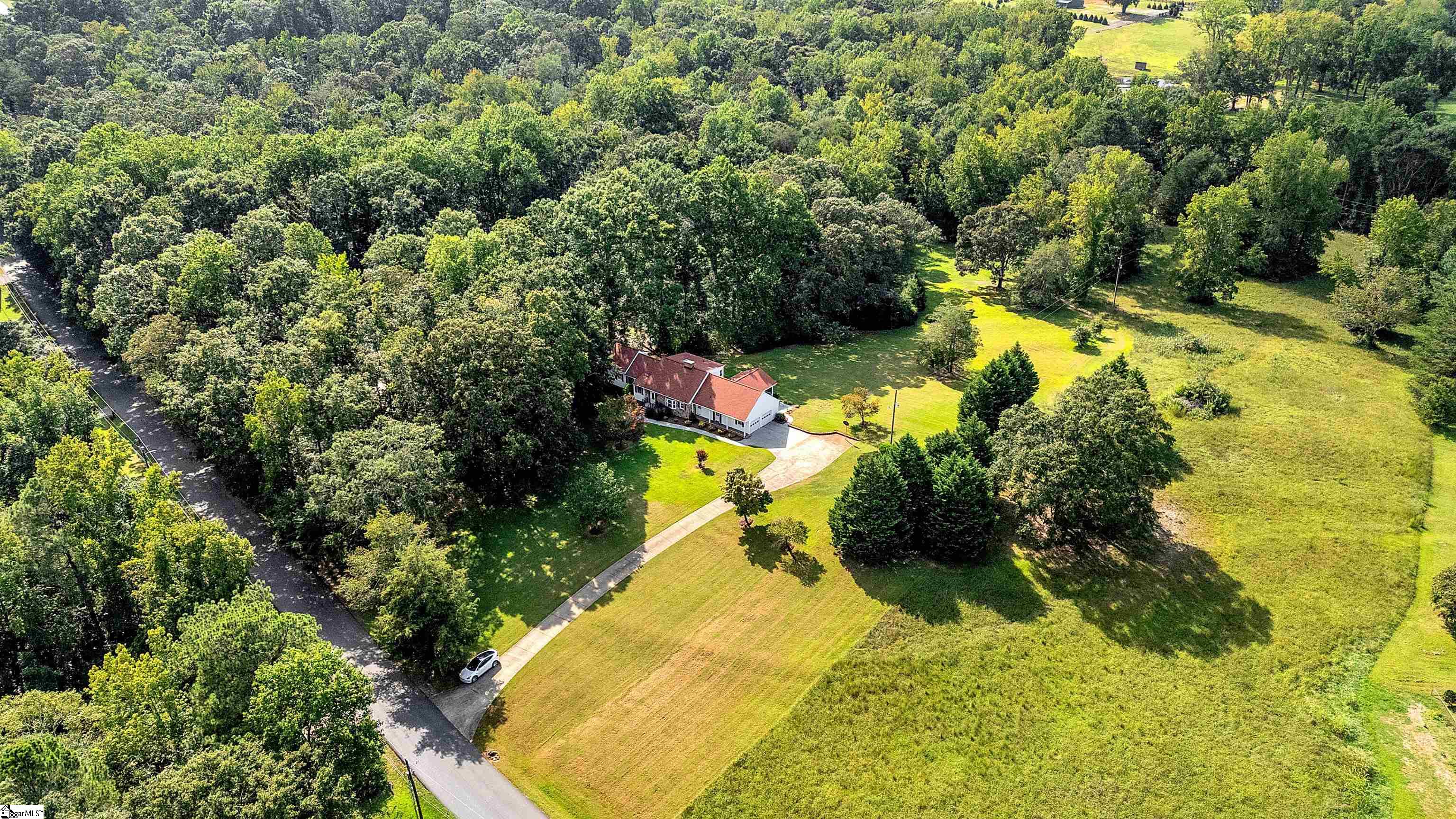 Fountain Inn, South Carolina, 29644, United States, 5 Bedrooms Bedrooms, ,4 BathroomsBathrooms,Residential,For Sale,1938942