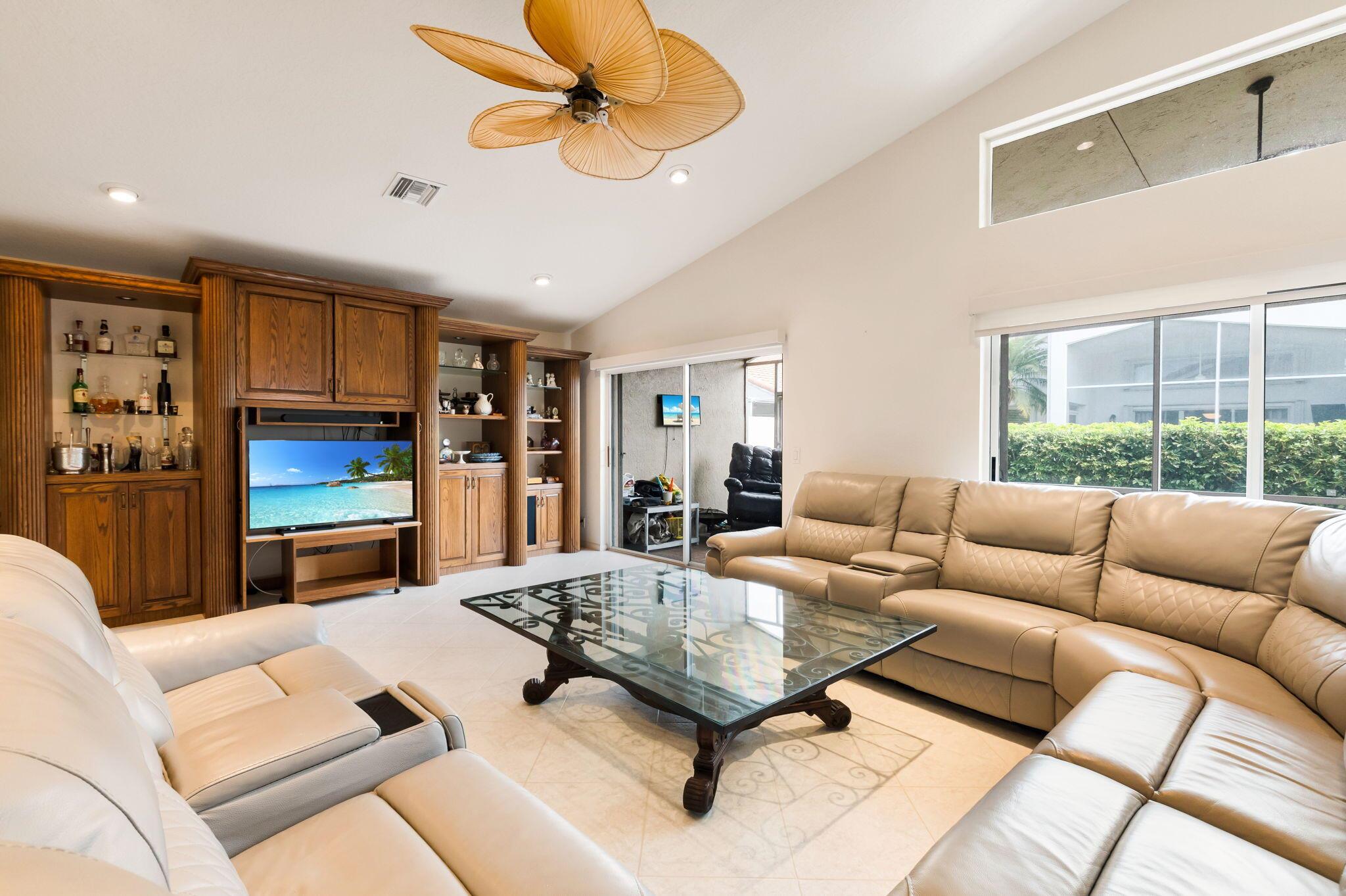 Boynton Beach, Florida, 33437, United States, 3 Bedrooms Bedrooms, ,2 BathroomsBathrooms,Residential,For Sale,1905811