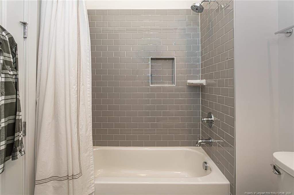 Holly Springs, North Carolina, 27540, United States, 4 Bedrooms Bedrooms, ,4 BathroomsBathrooms,Residential,For Sale,2003311